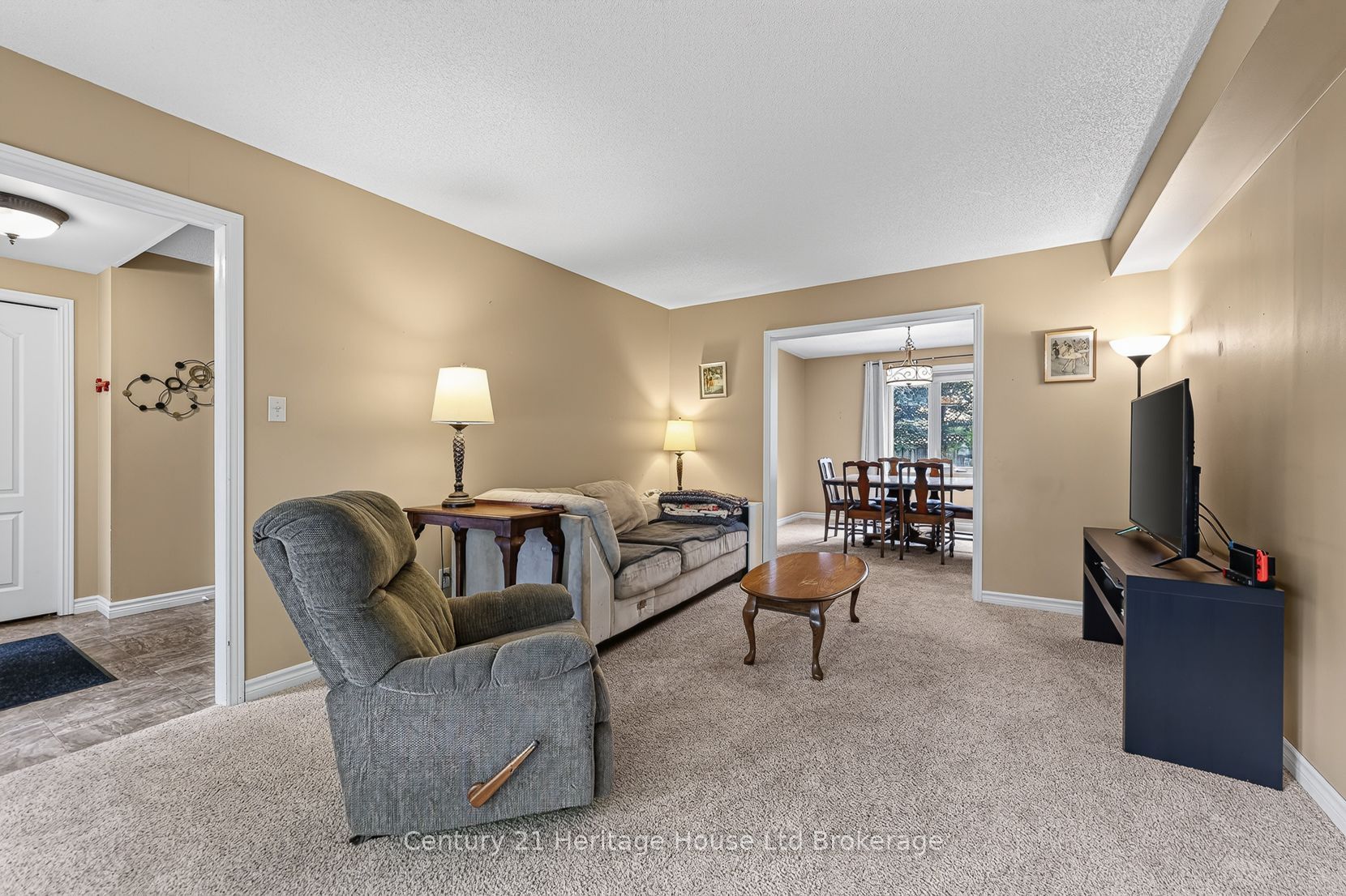 27 Sioux Crescent Property Photo 14