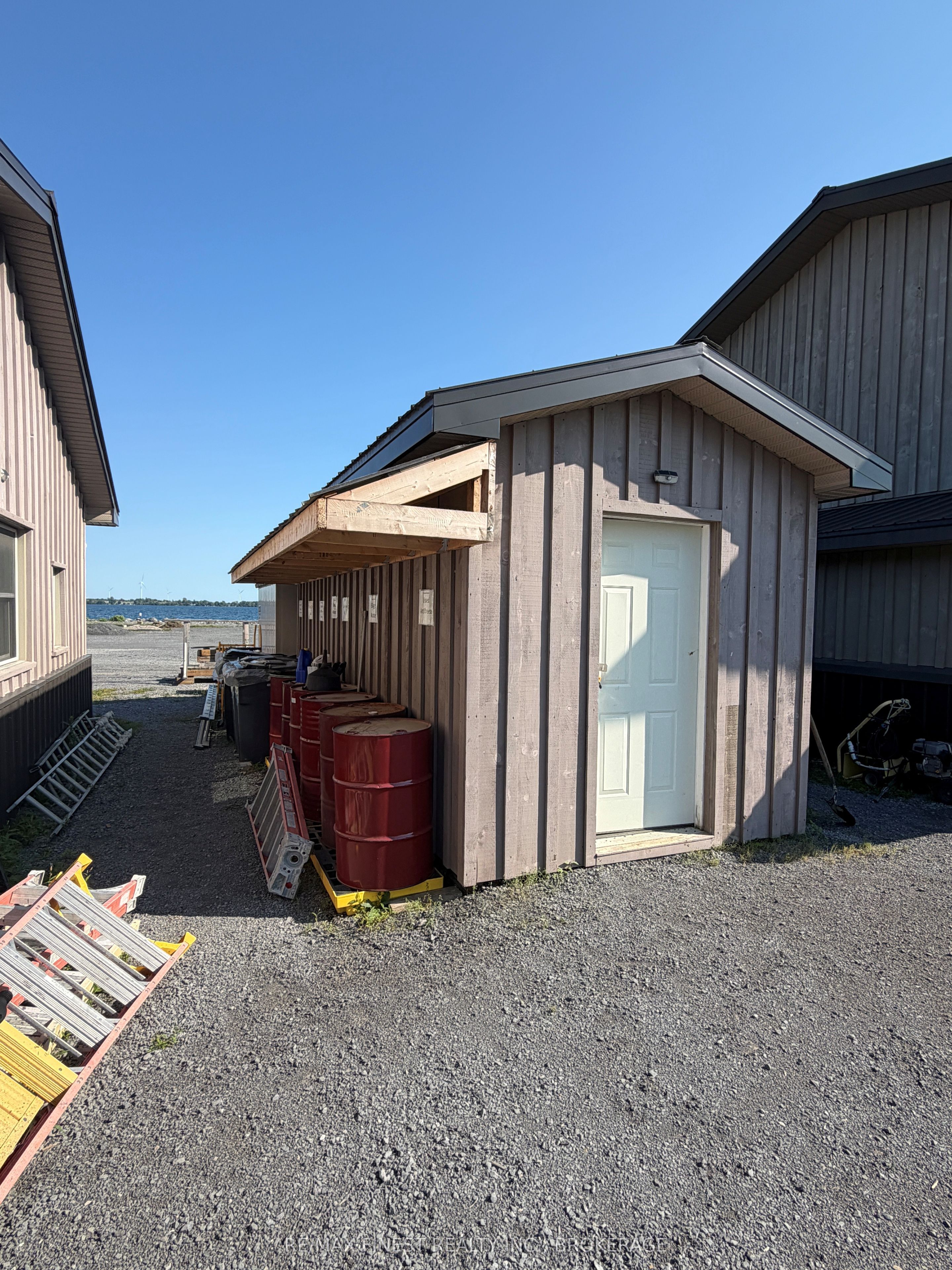 100 Bayshore Drive Property Photo 19
