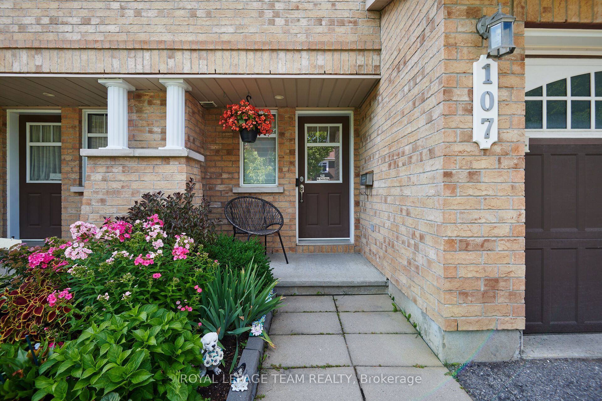 107 Garrity Crescent Property Photo 3