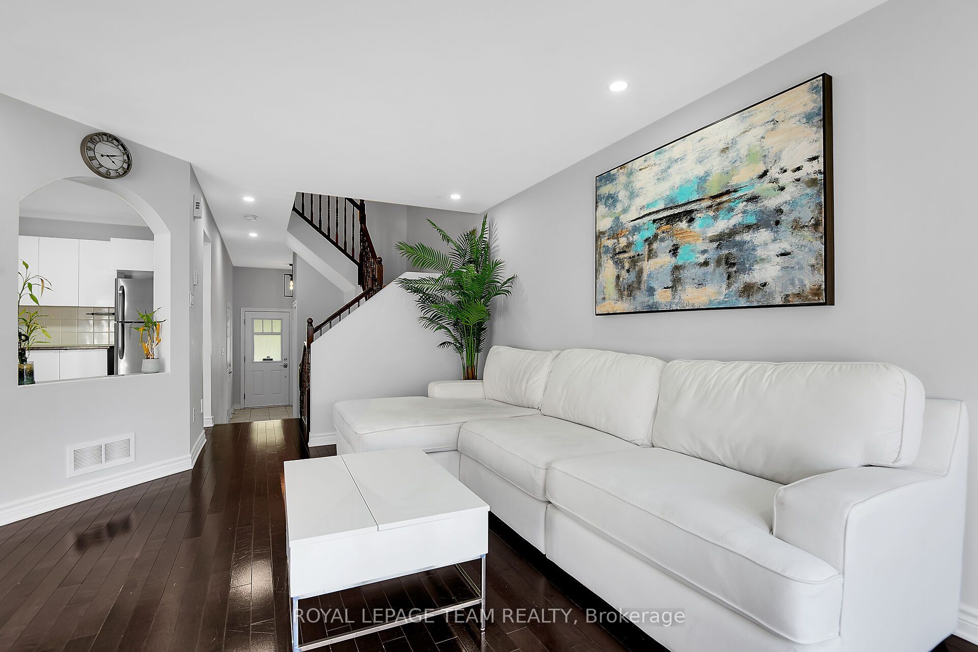 107 Garrity Crescent Property Photo 7