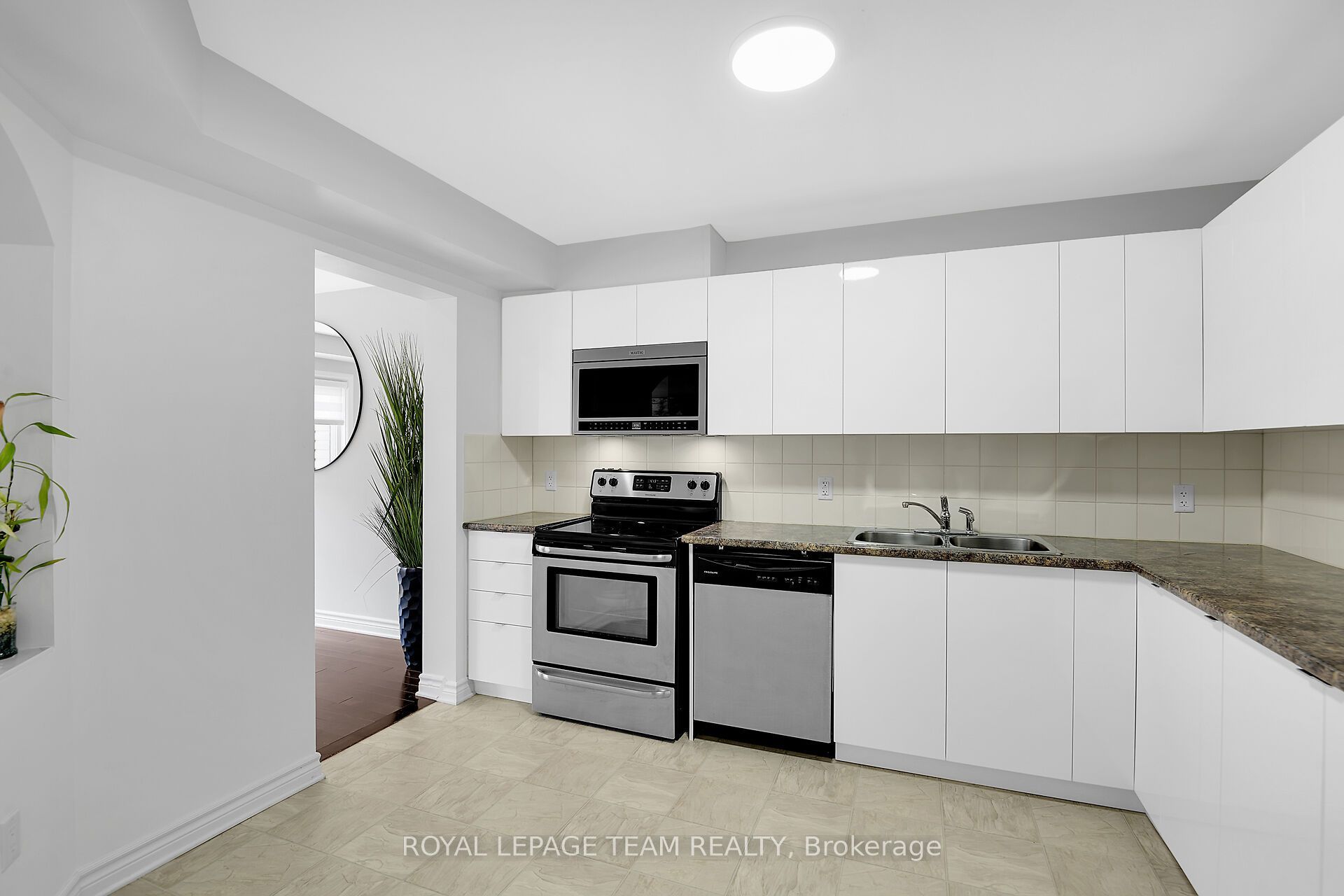 107 Garrity Crescent Property Photo 14