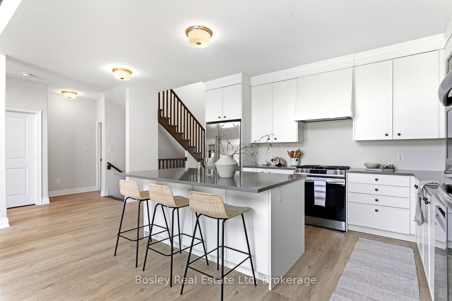 220 Strachan Street Property Photo 18