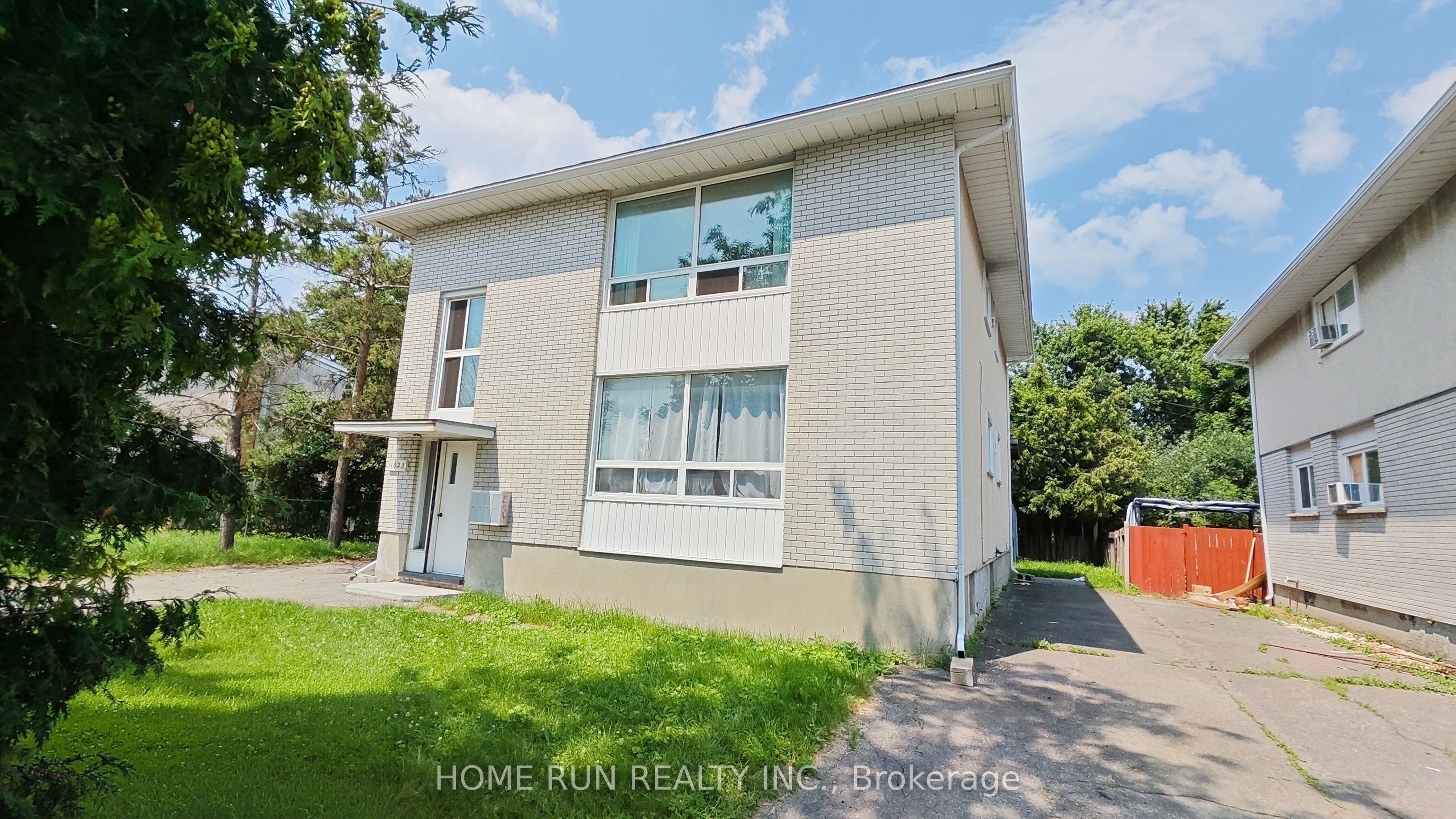 1023 Meadowlands Drive