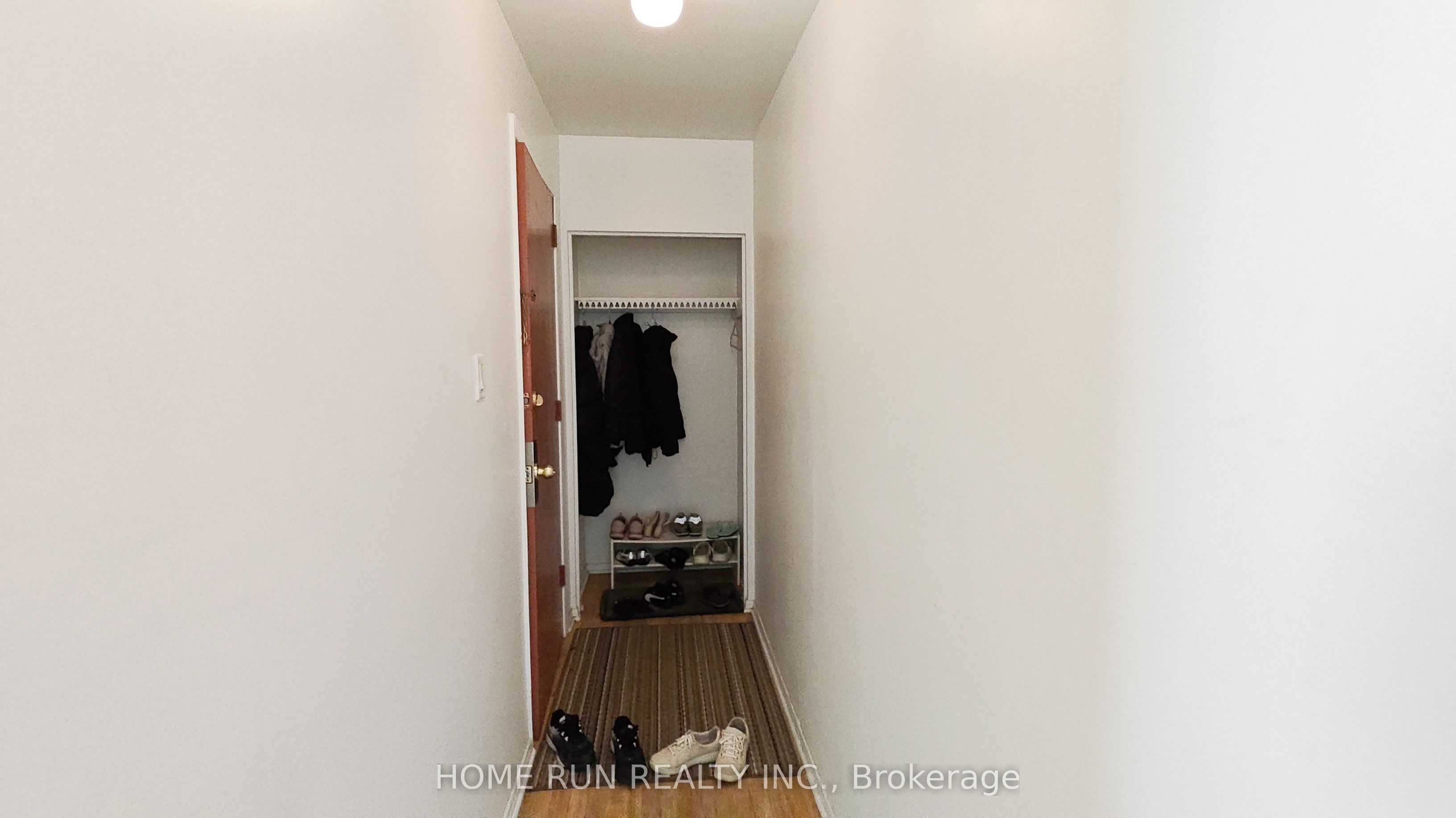 1023 Meadowlands Drive Property Photo 6