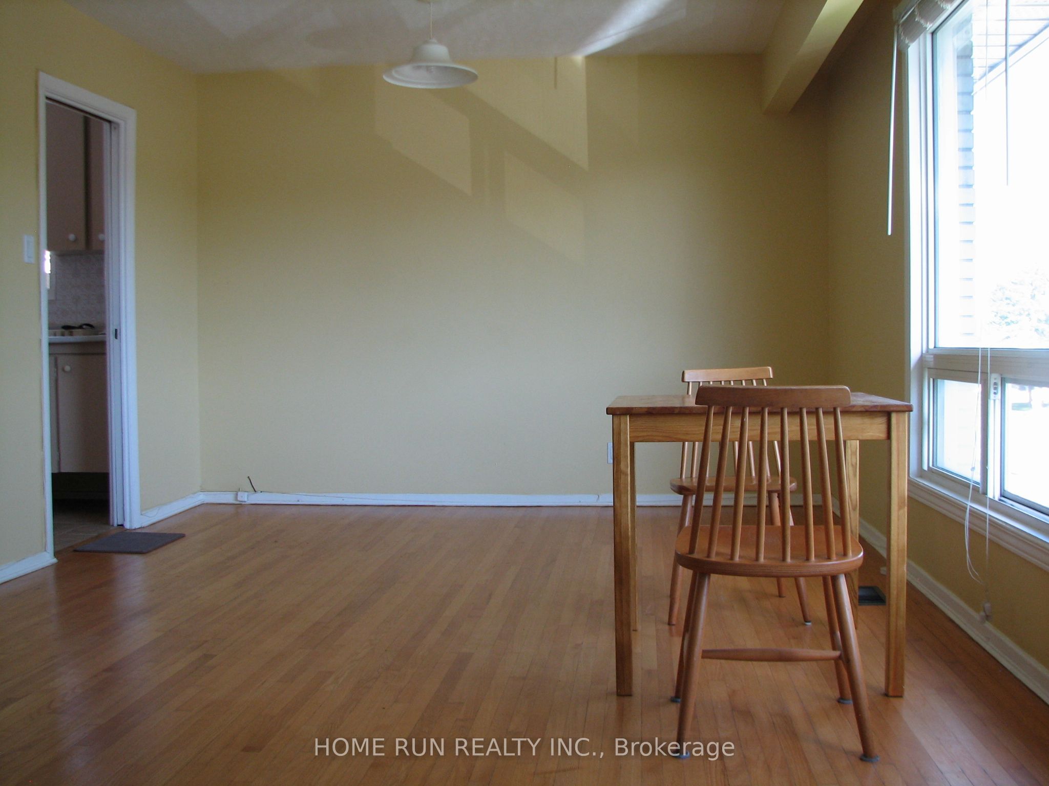 1023 Meadowlands Drive Property Photo 10