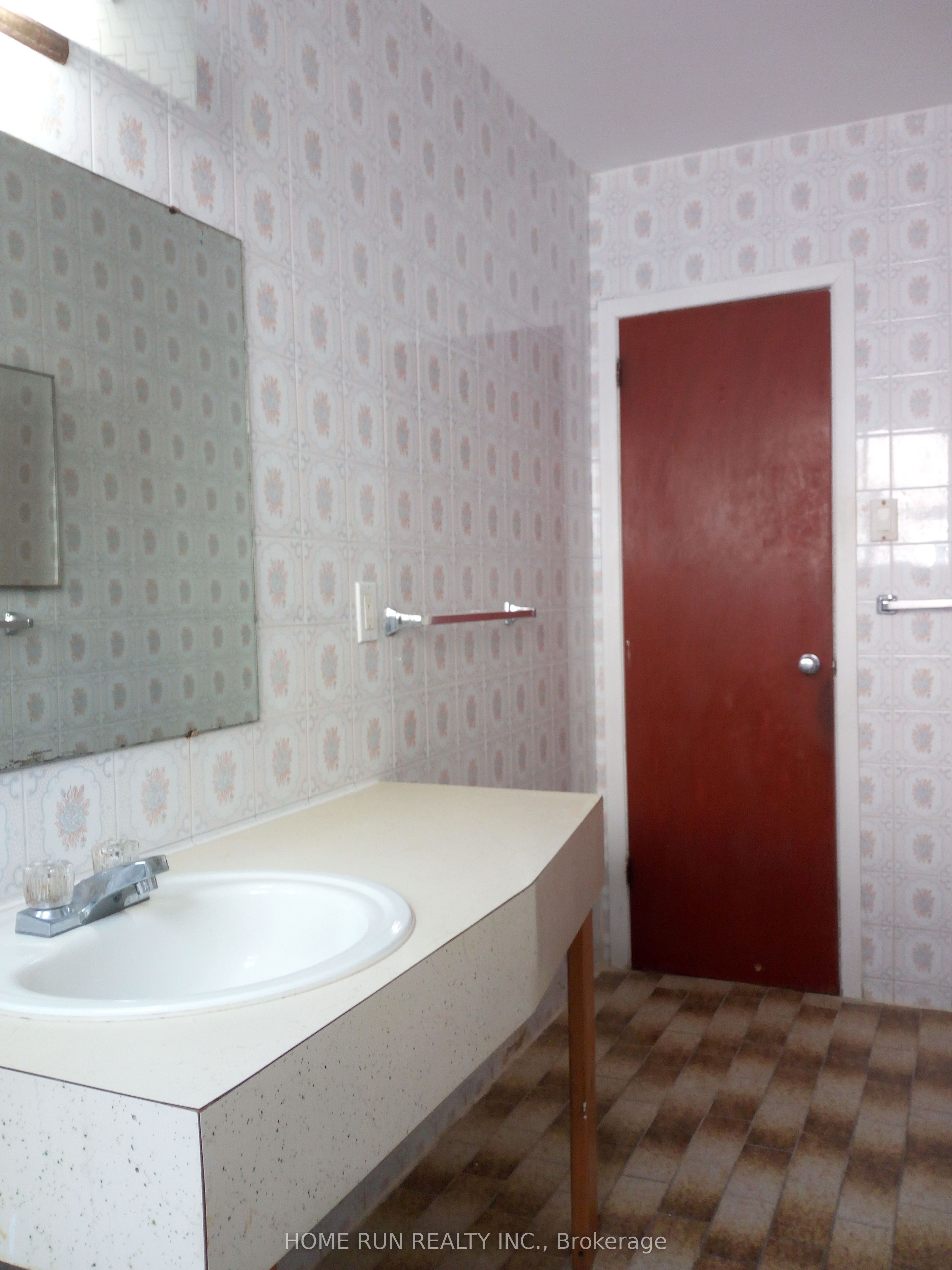 1023 Meadowlands Drive Property Photo 33