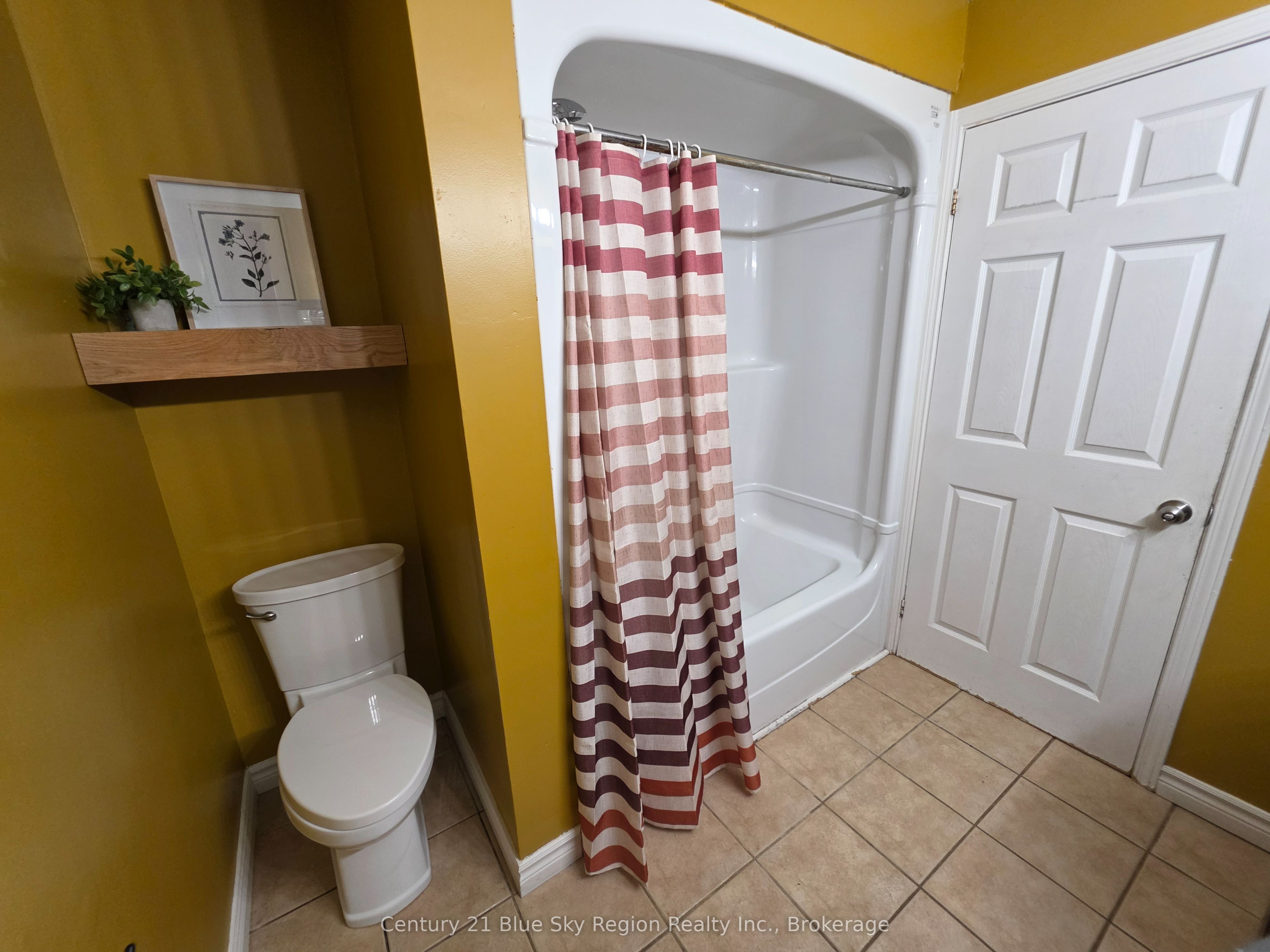 324 King Street Property Photo 19