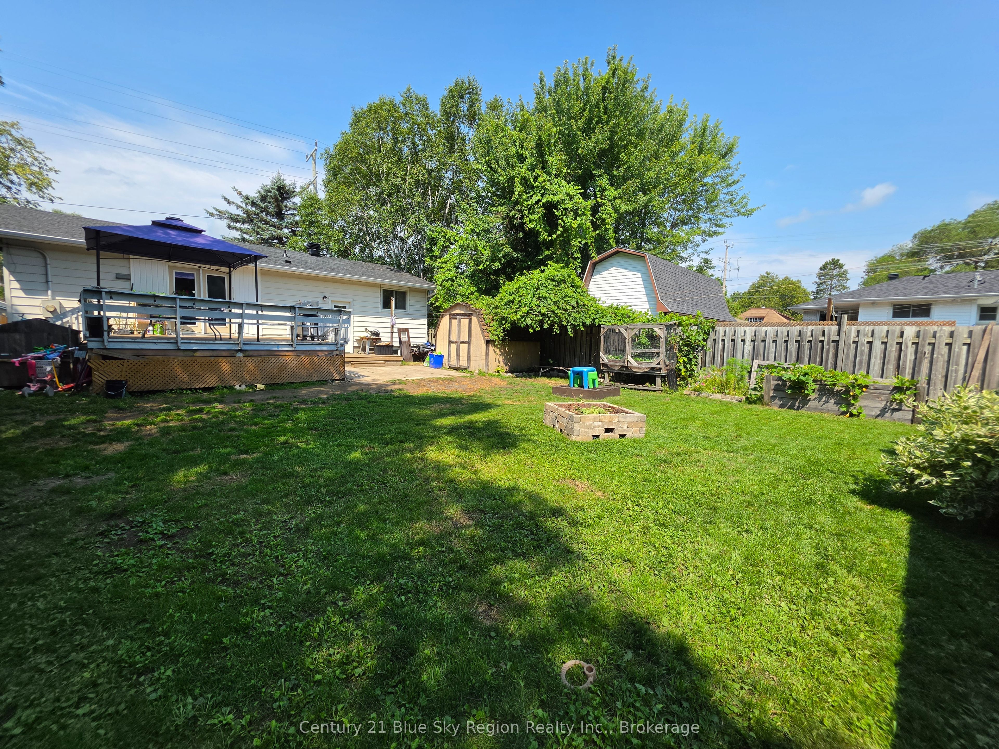 324 King Street Property Photo 27