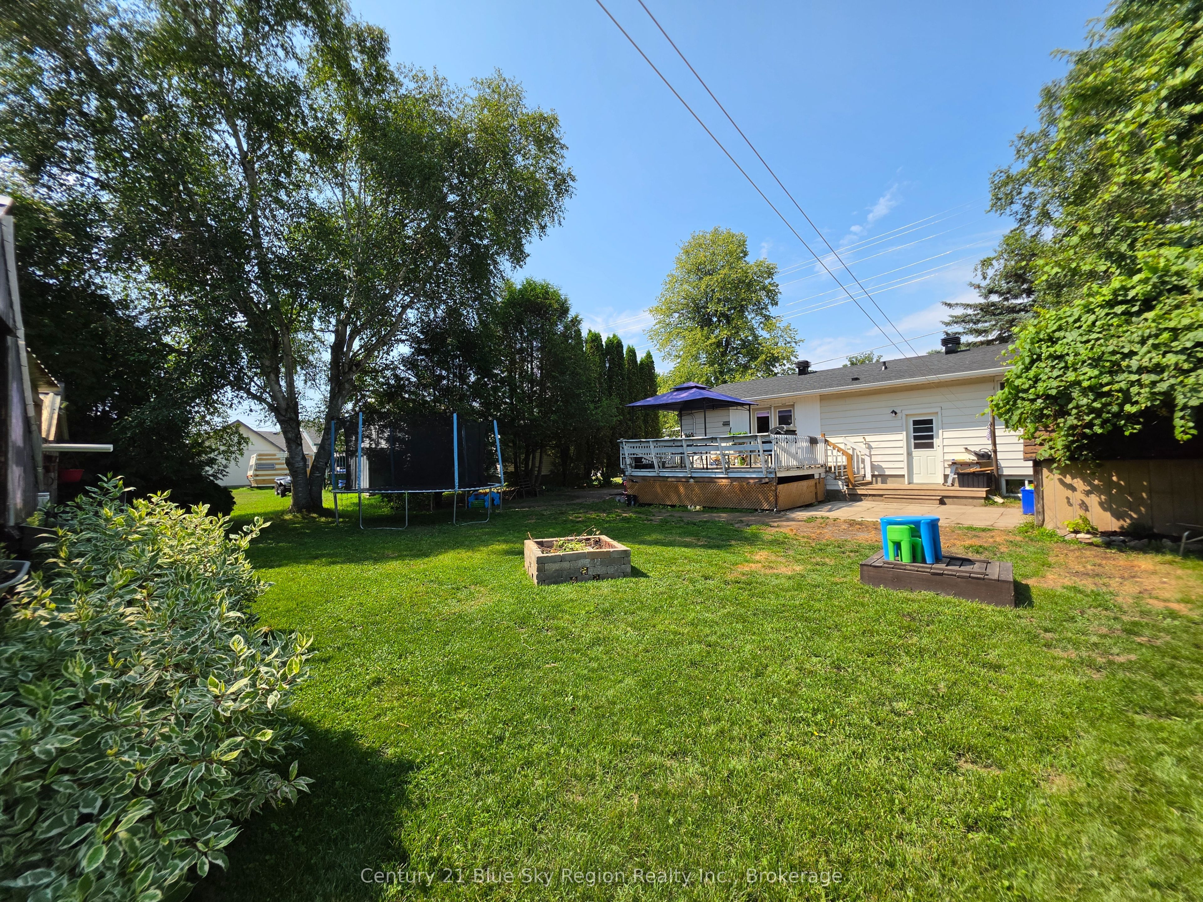 324 King Street Property Photo 31