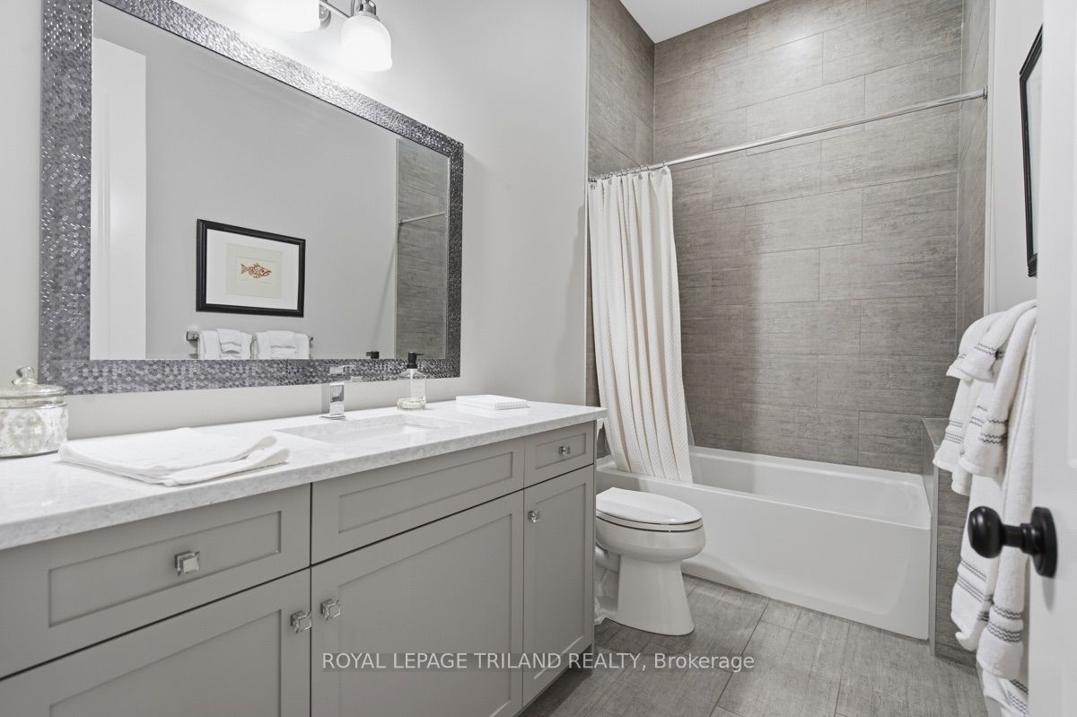 2215 Callingham Drive 28 Property Photo 13