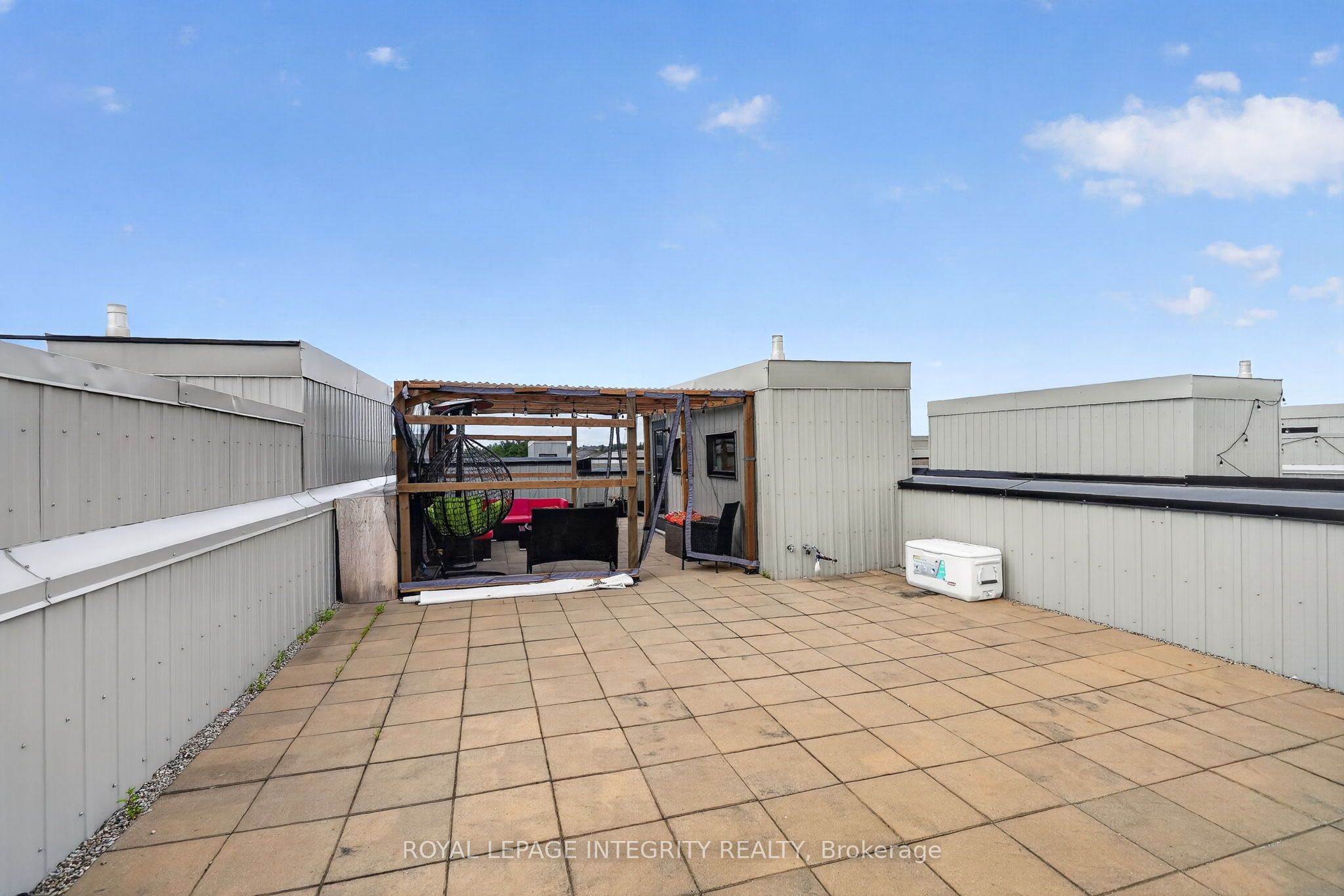 812 Petra Private Property Photo 41