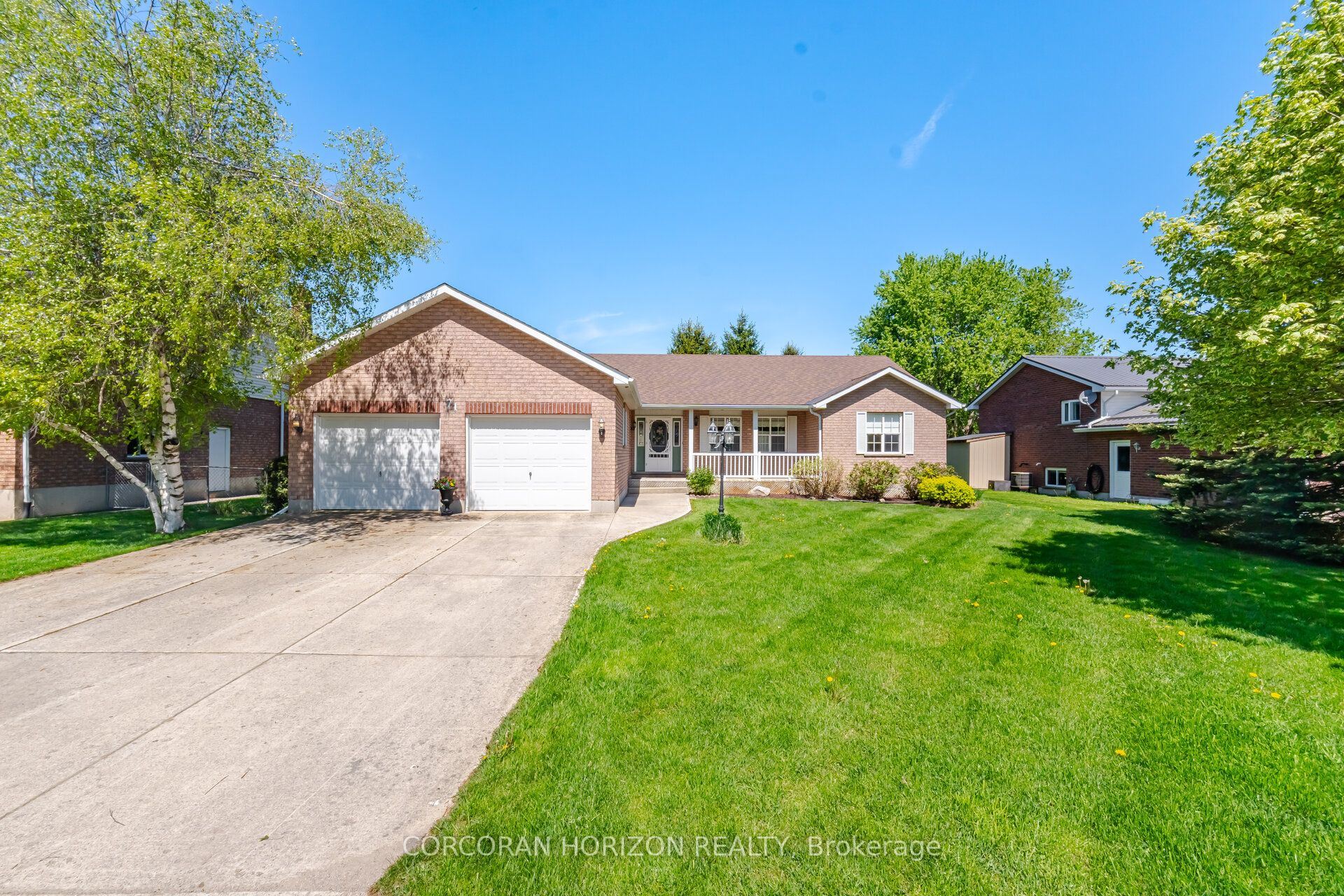 71 Grayview Drive Property Photo 1