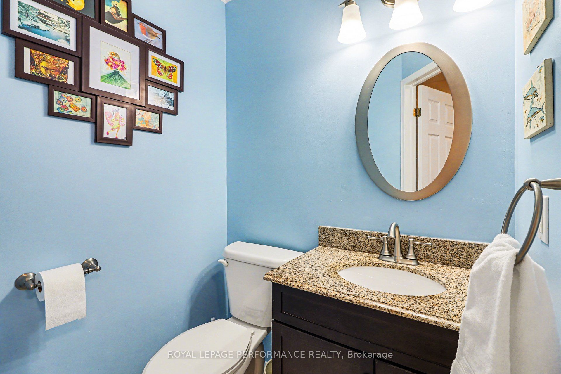897 Paradise Crescent Property Photo 12