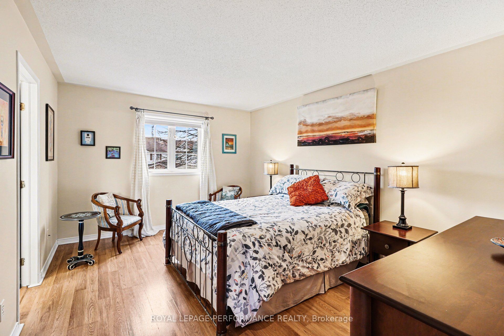 897 Paradise Crescent Property Photo 13