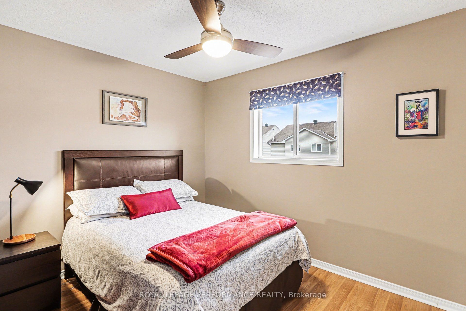 897 Paradise Crescent Property Photo 15