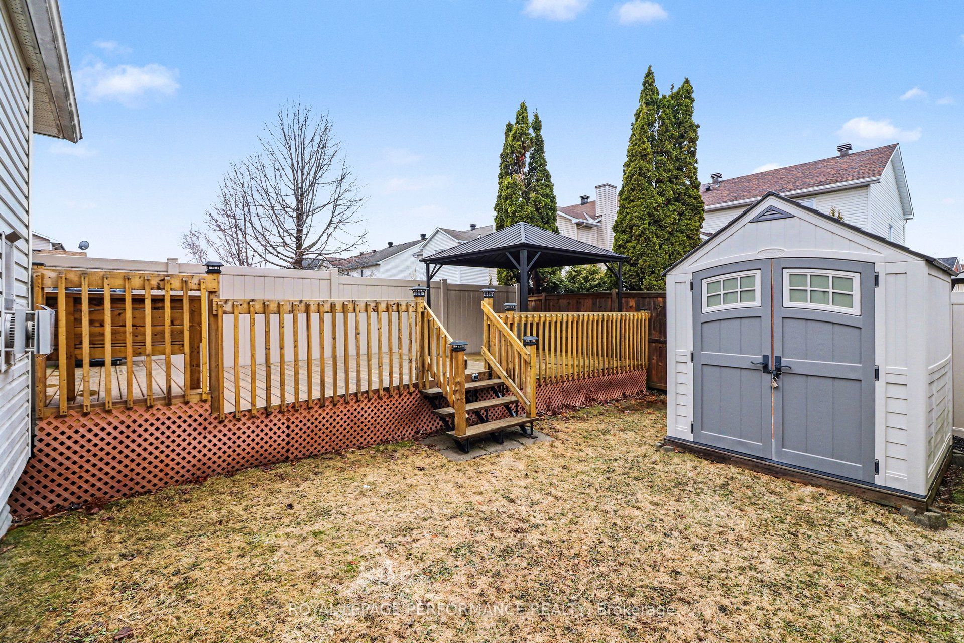 897 Paradise Crescent Property Photo 22
