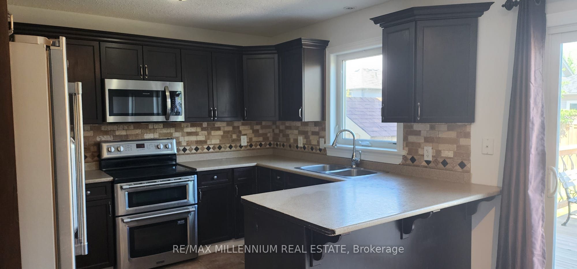 133 Fleming Way Property Photo 3