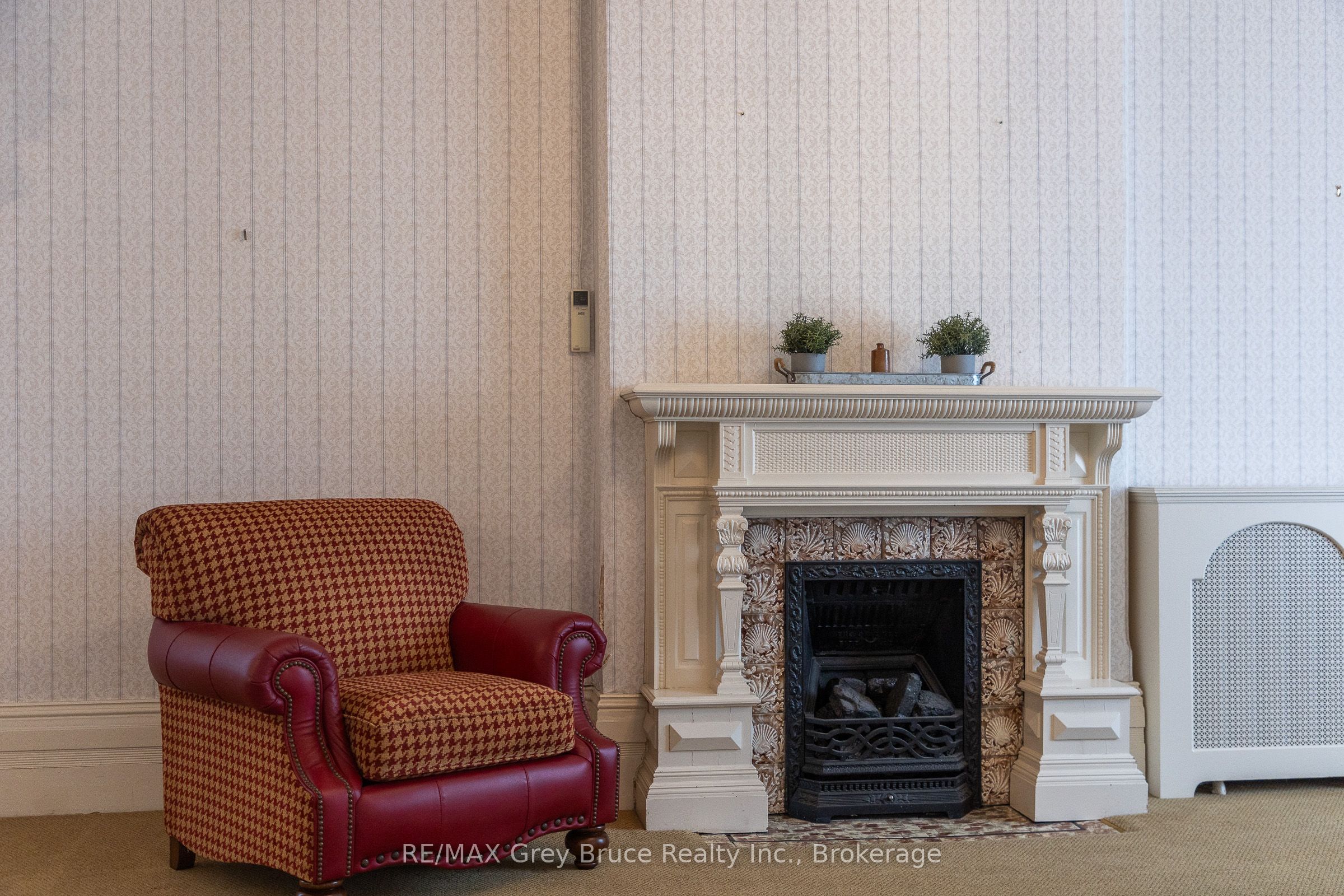 1178 4th Avenue W Property Photo 17