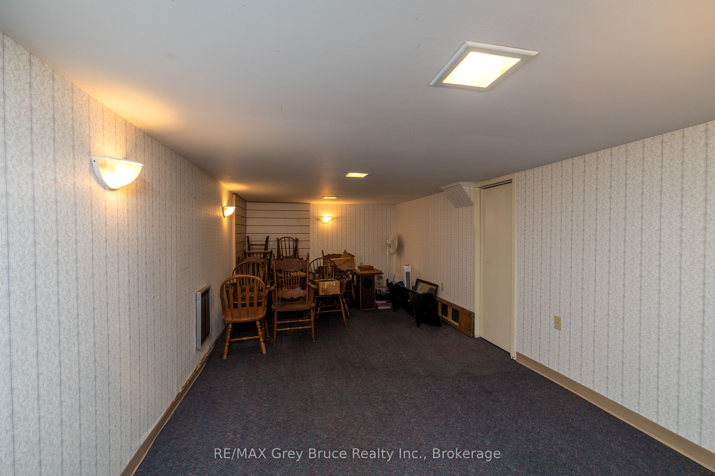1178 4th Avenue W Property Photo 18