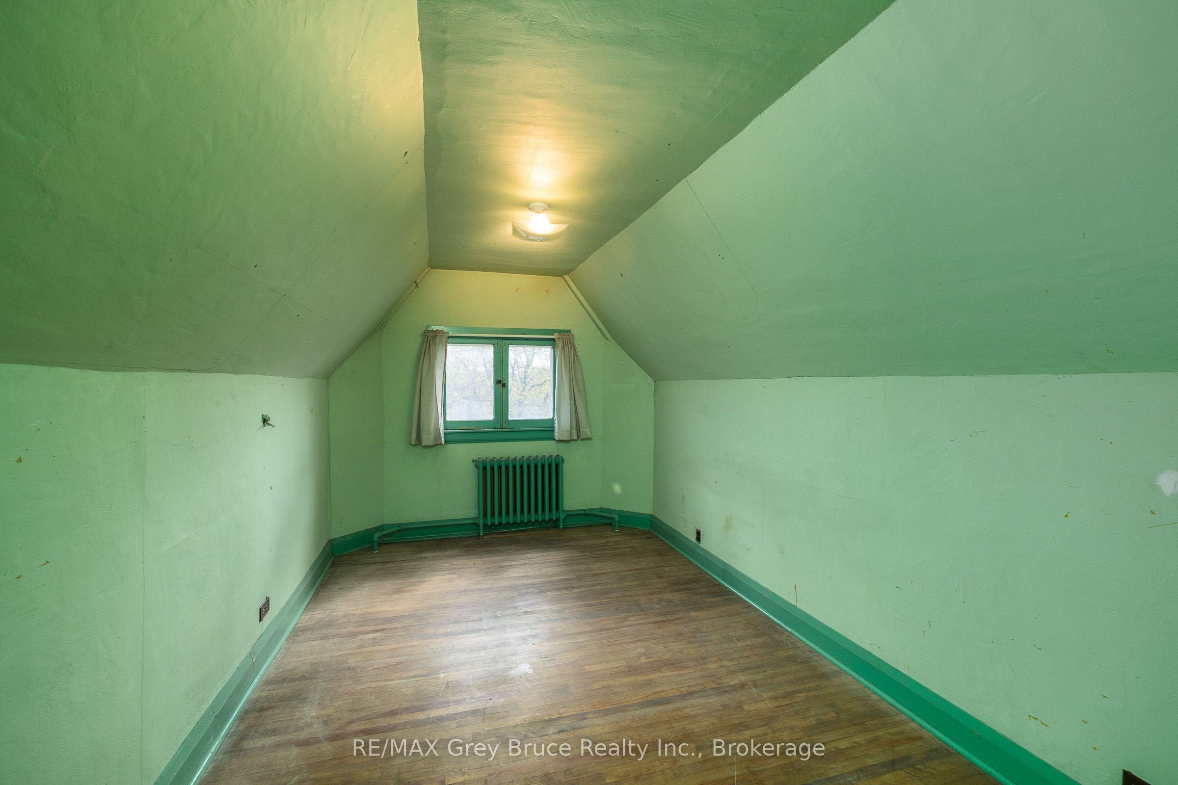 1178 4th Avenue W Property Photo 26