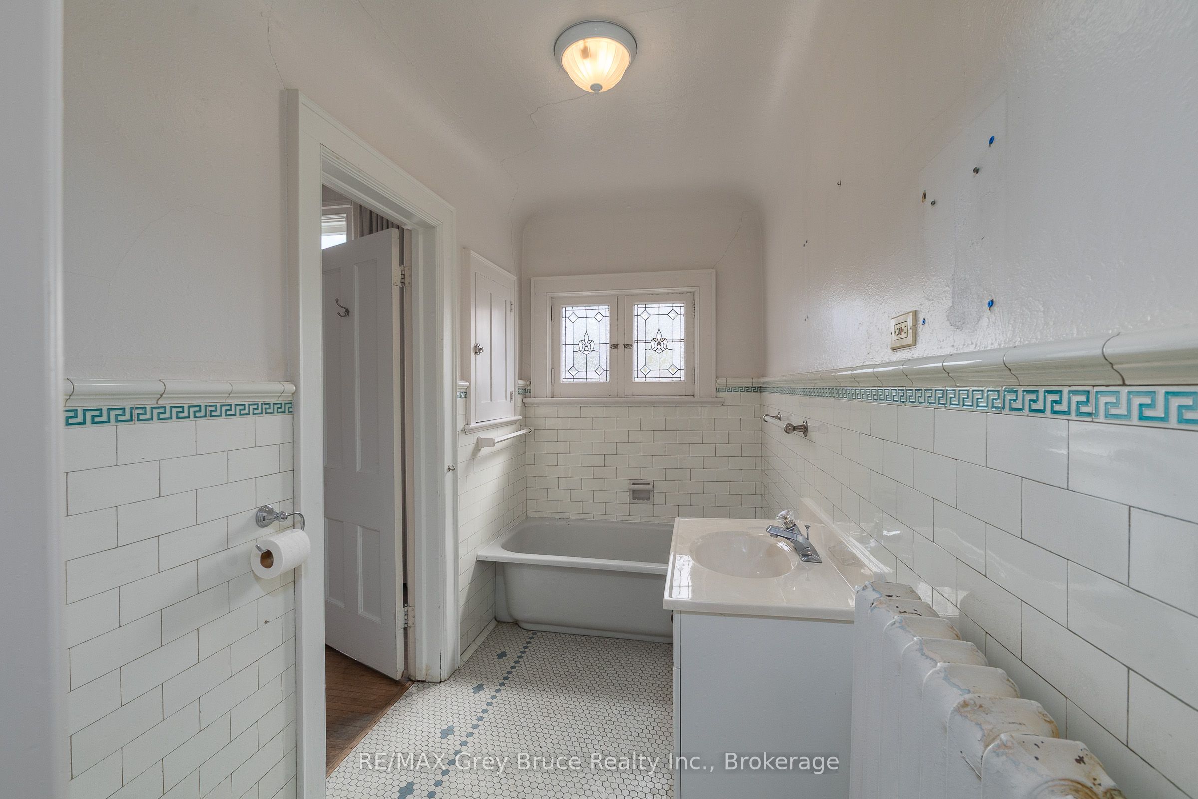 1178 4th Avenue W Property Photo 27