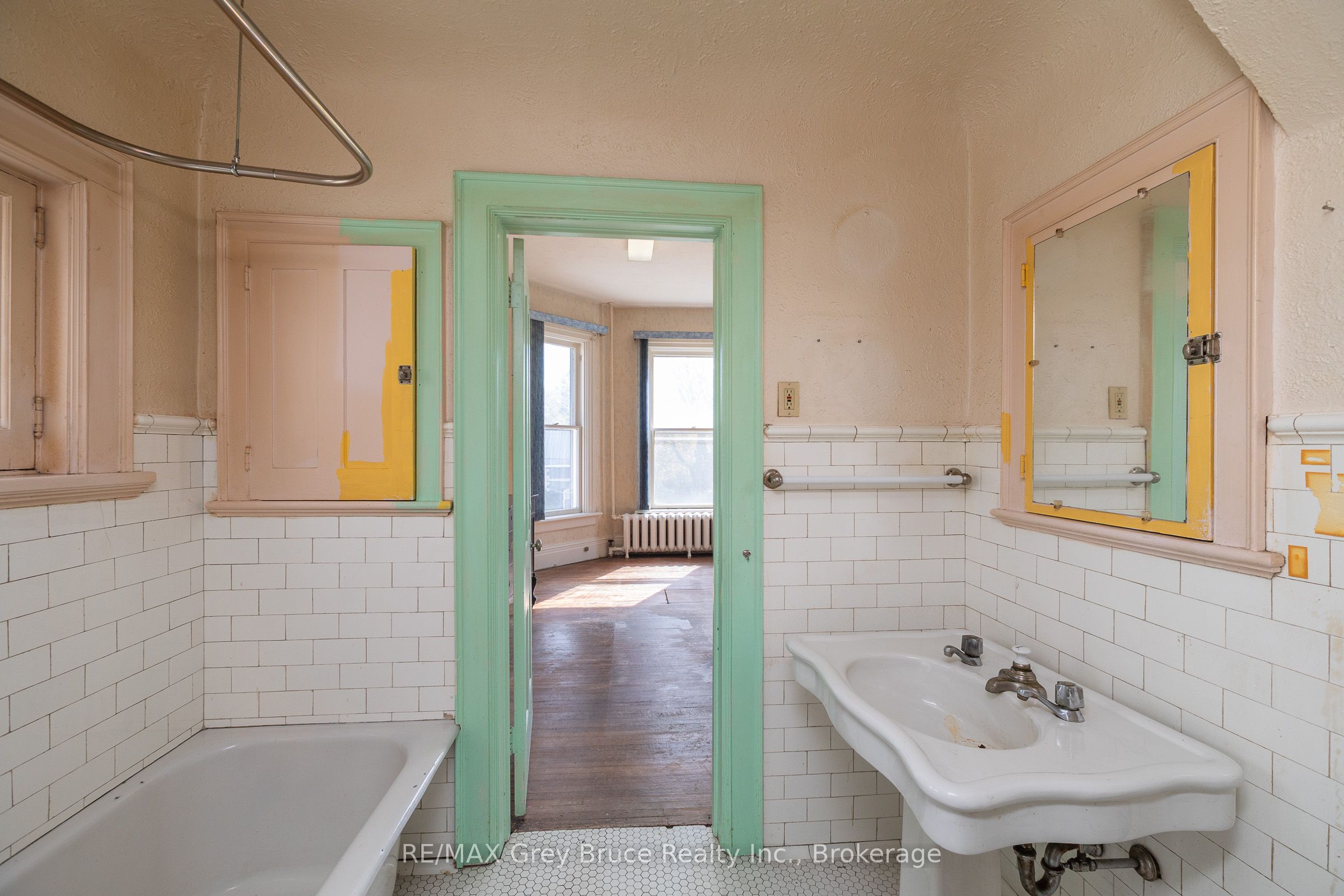 1178 4th Avenue W Property Photo 32