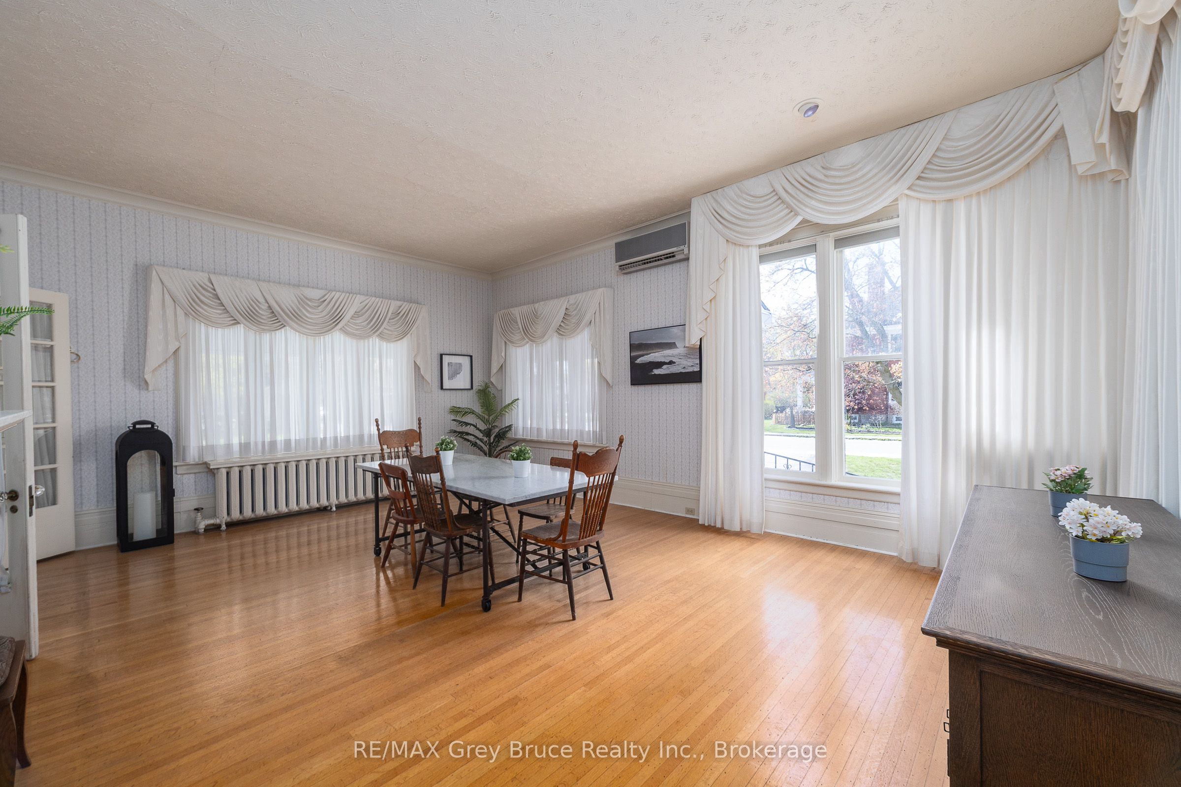 1178 4th Avenue W Property Photo 36