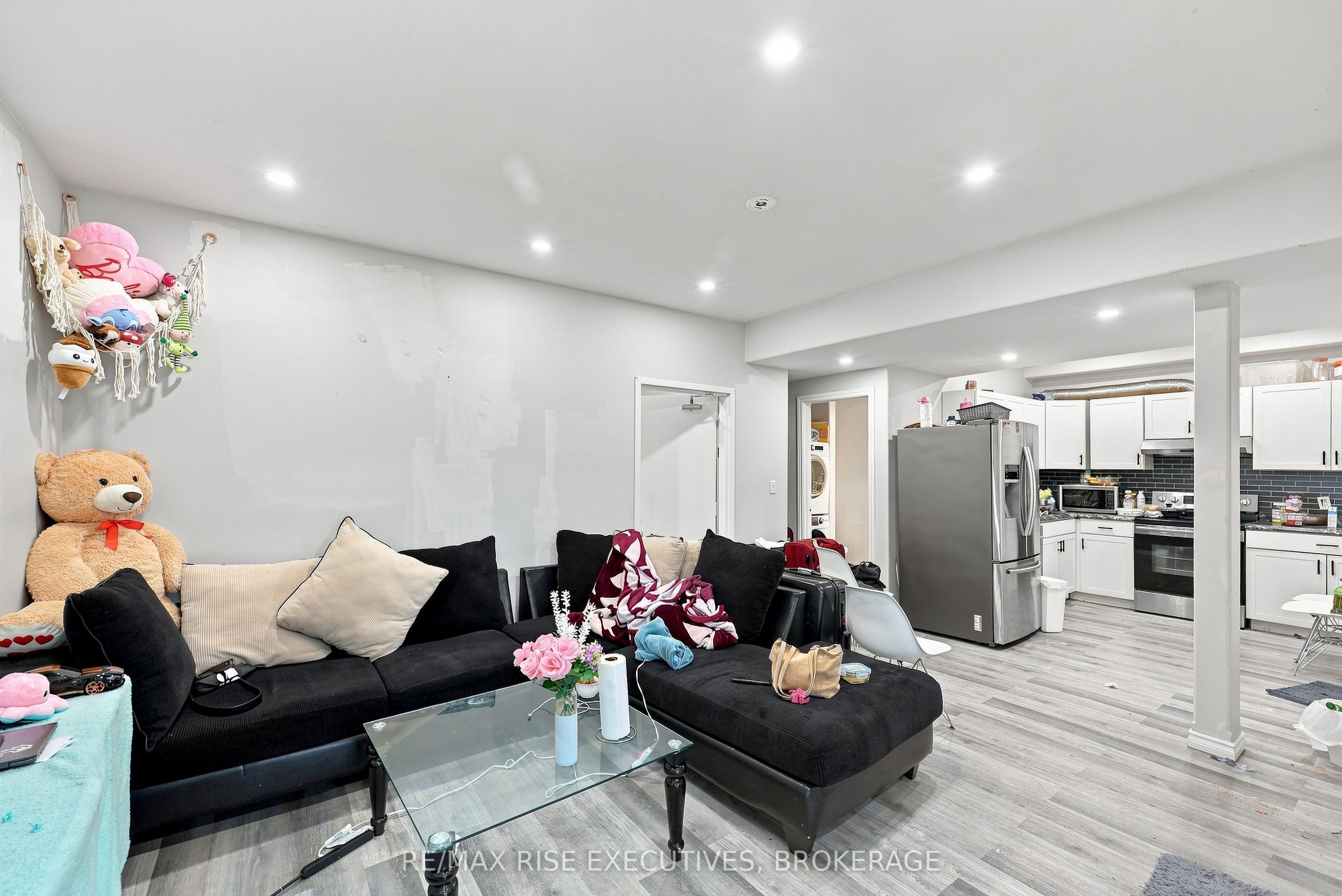 645 Gwen Avenue Property Photo 37
