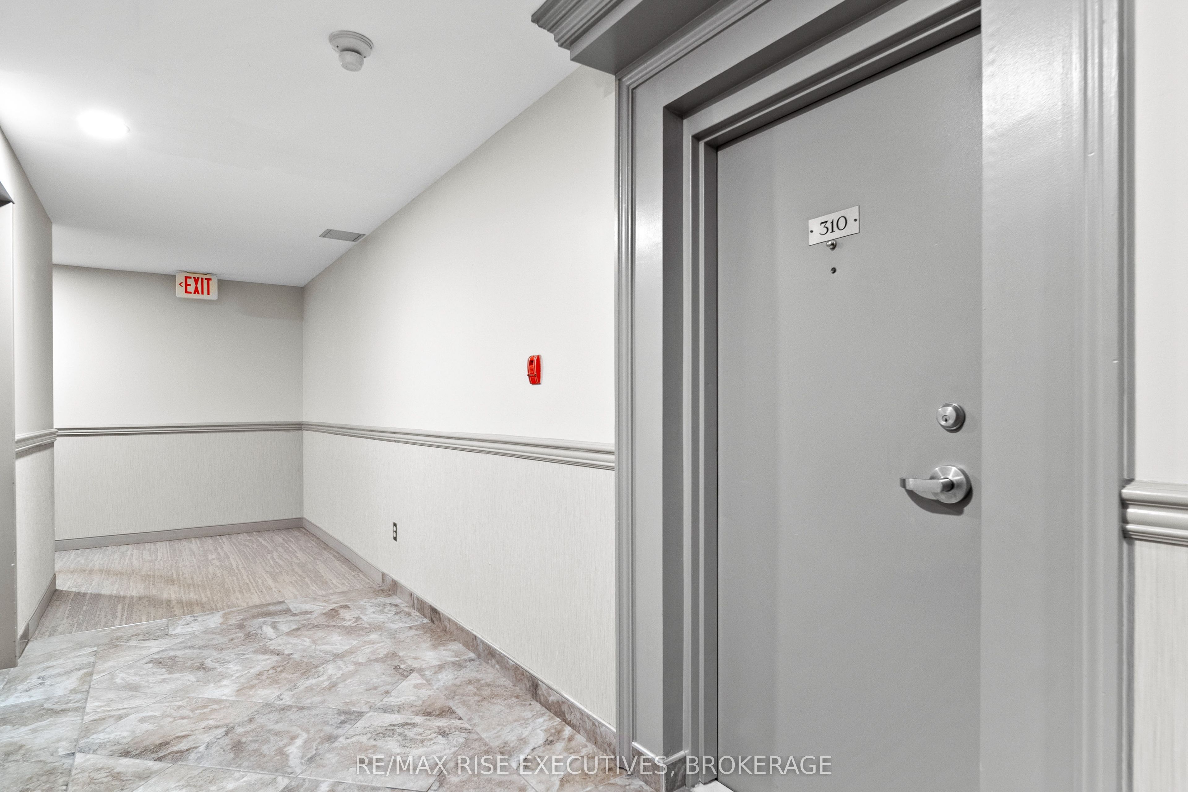 66 Greenview Drive 310 Property Photo 8