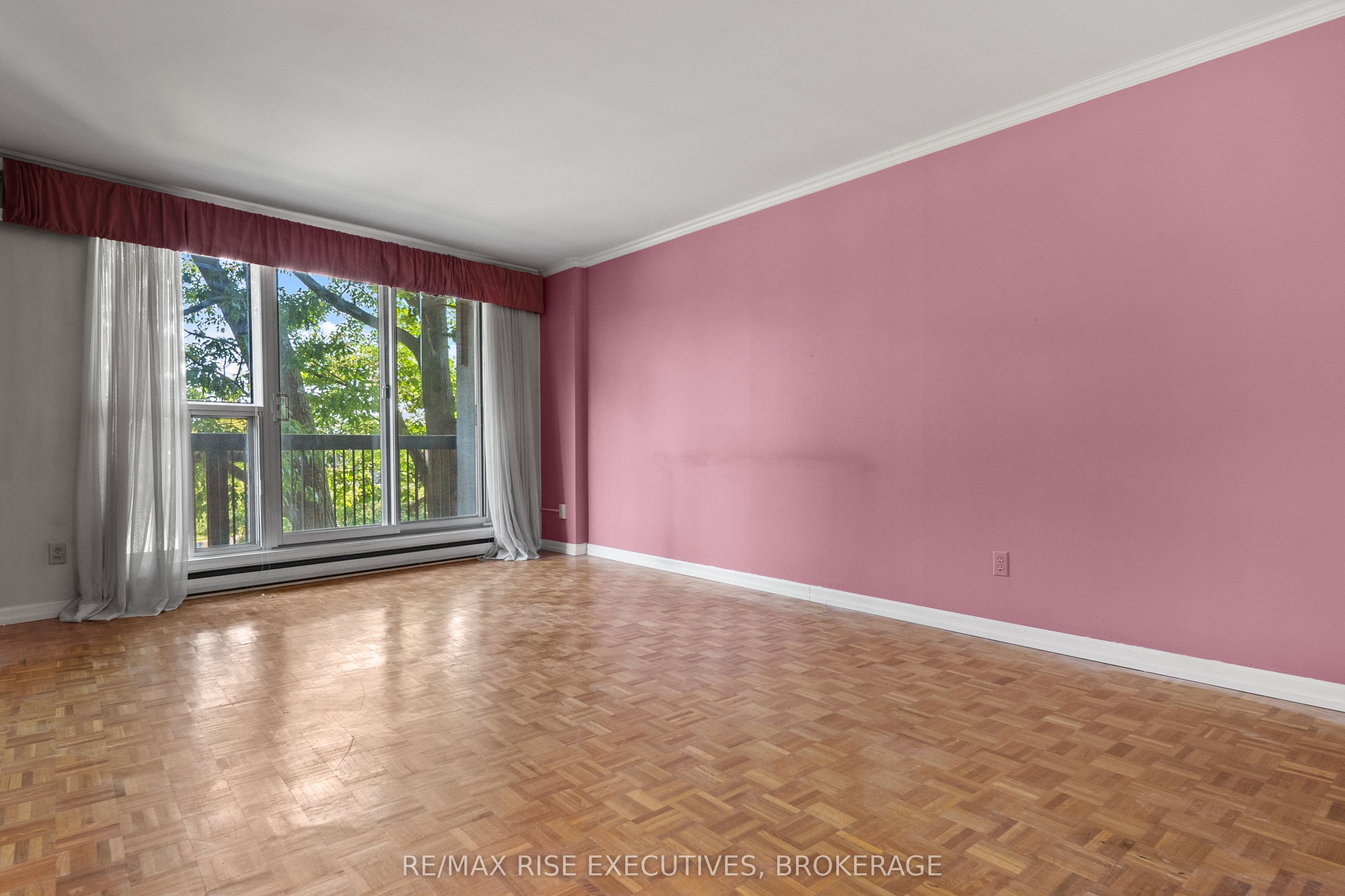 66 Greenview Drive 310 Property Photo 10