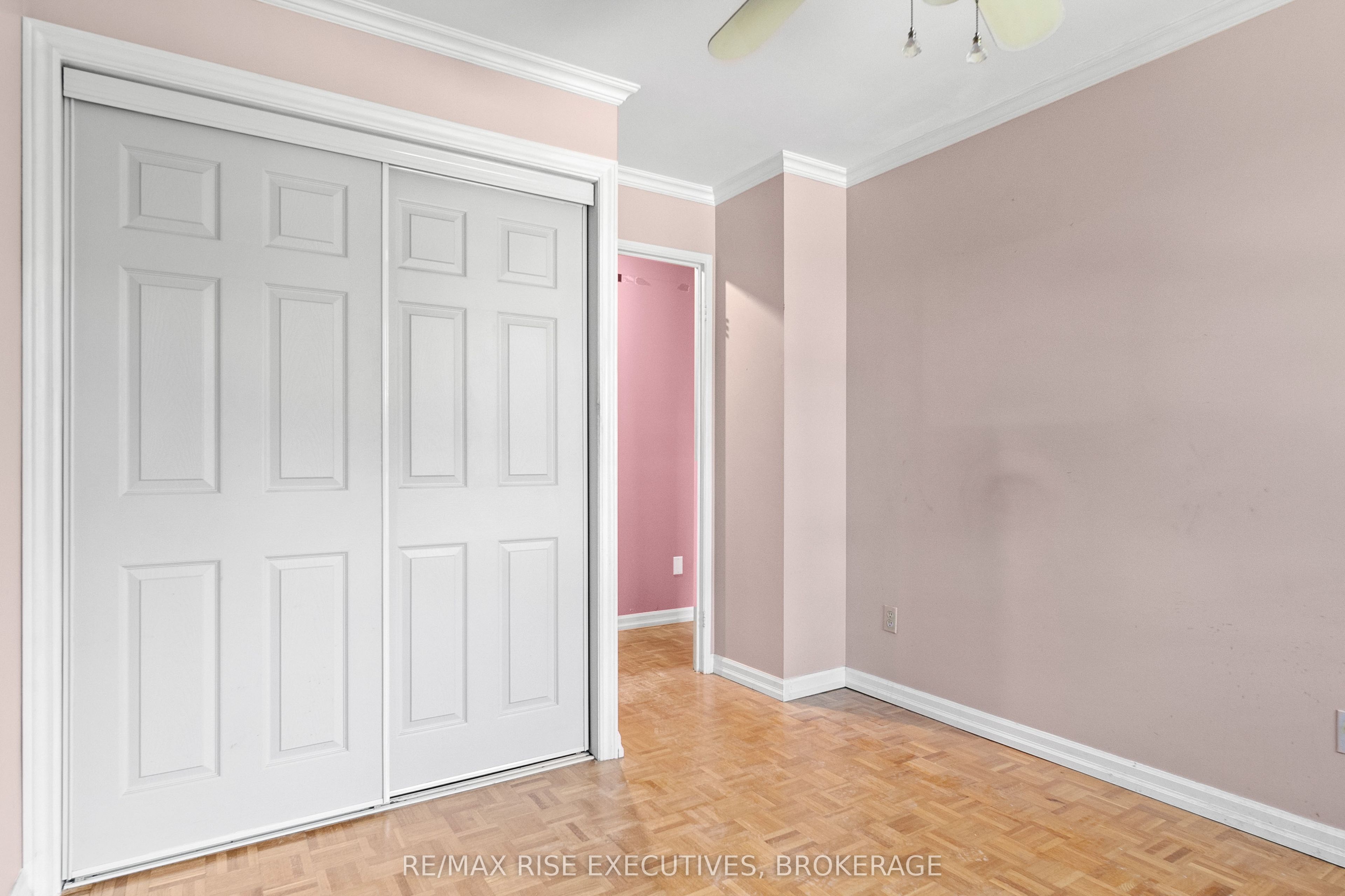 66 Greenview Drive 310 Property Photo 26