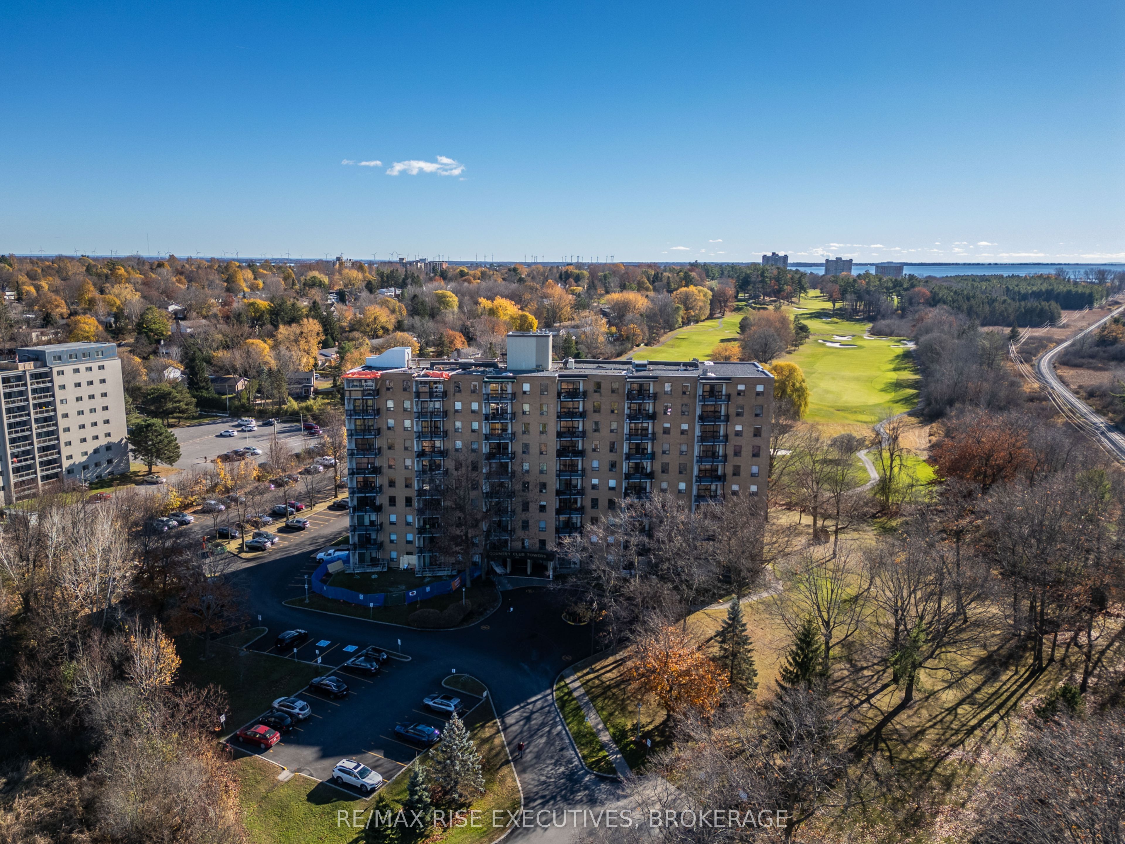 66 Greenview Drive 310 Property Photo 44