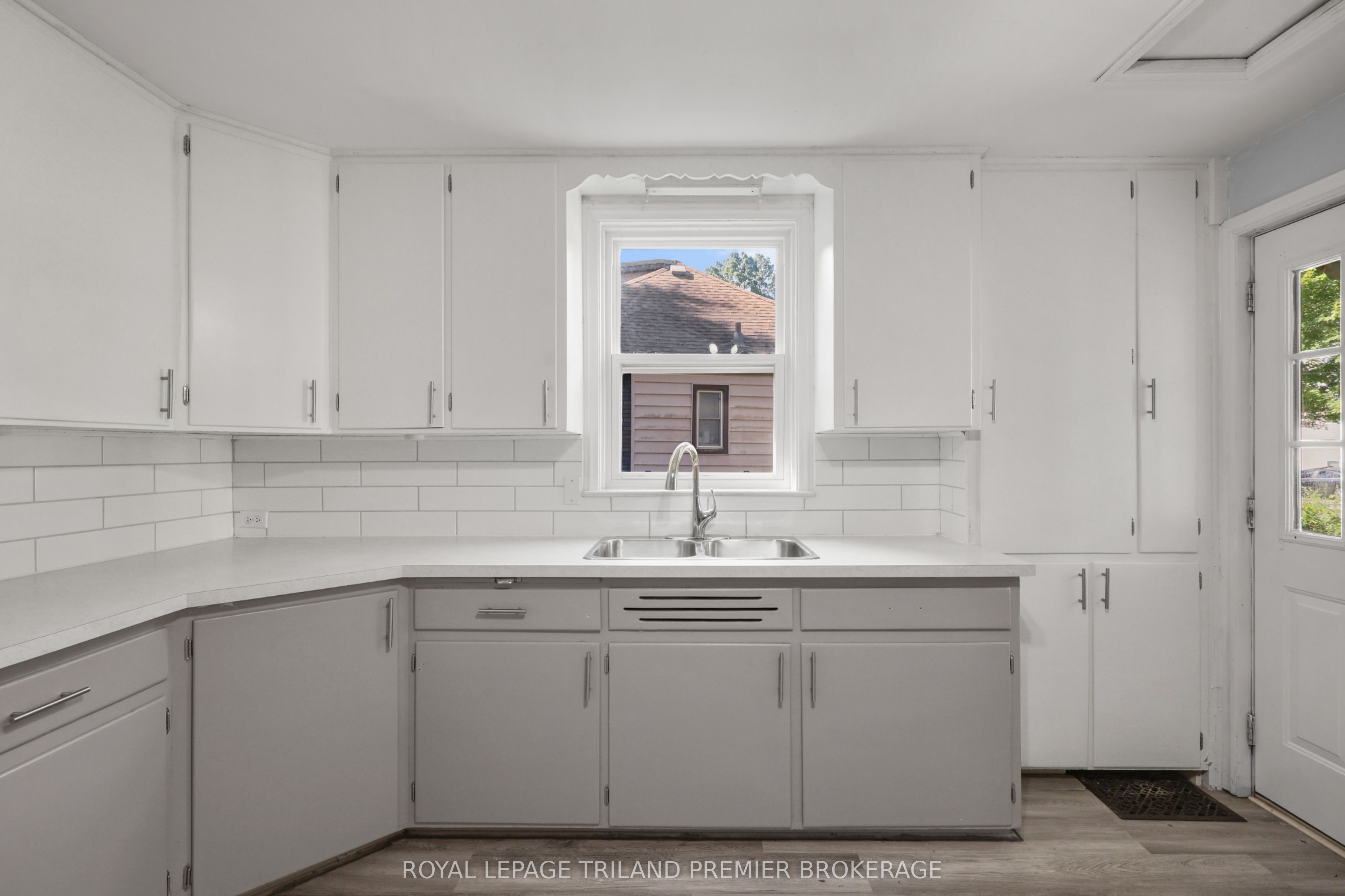 12 Orchard Street Property Photo 4