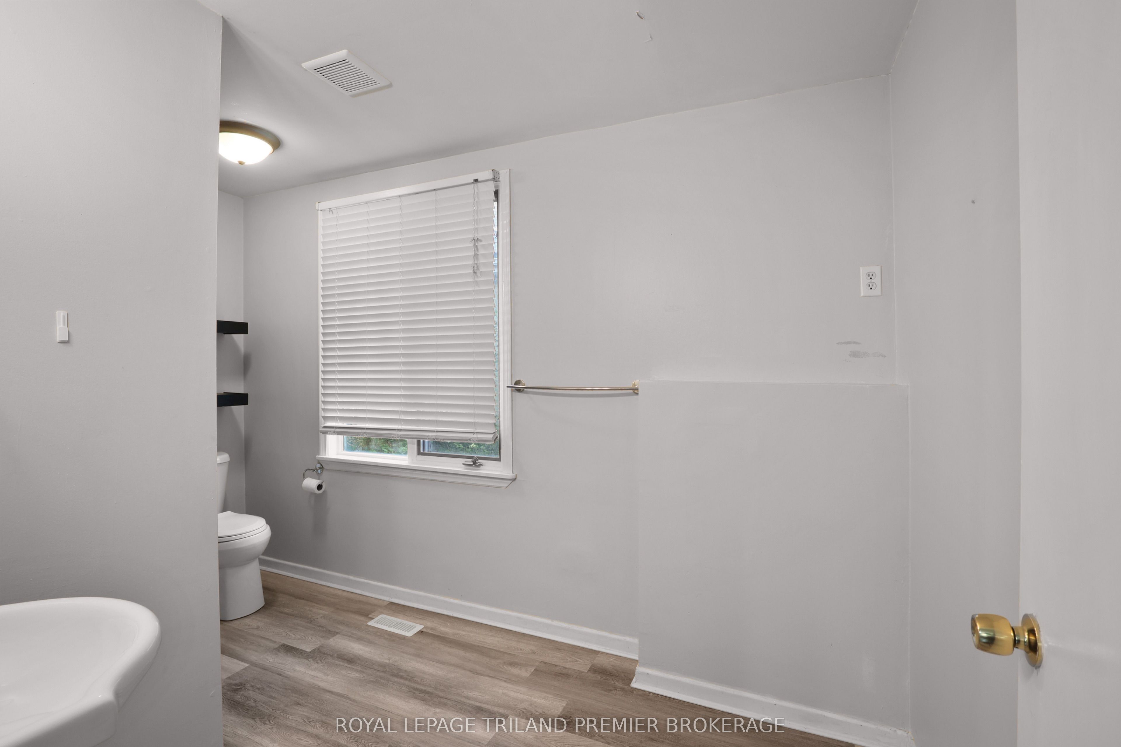 12 Orchard Street Property Photo 9