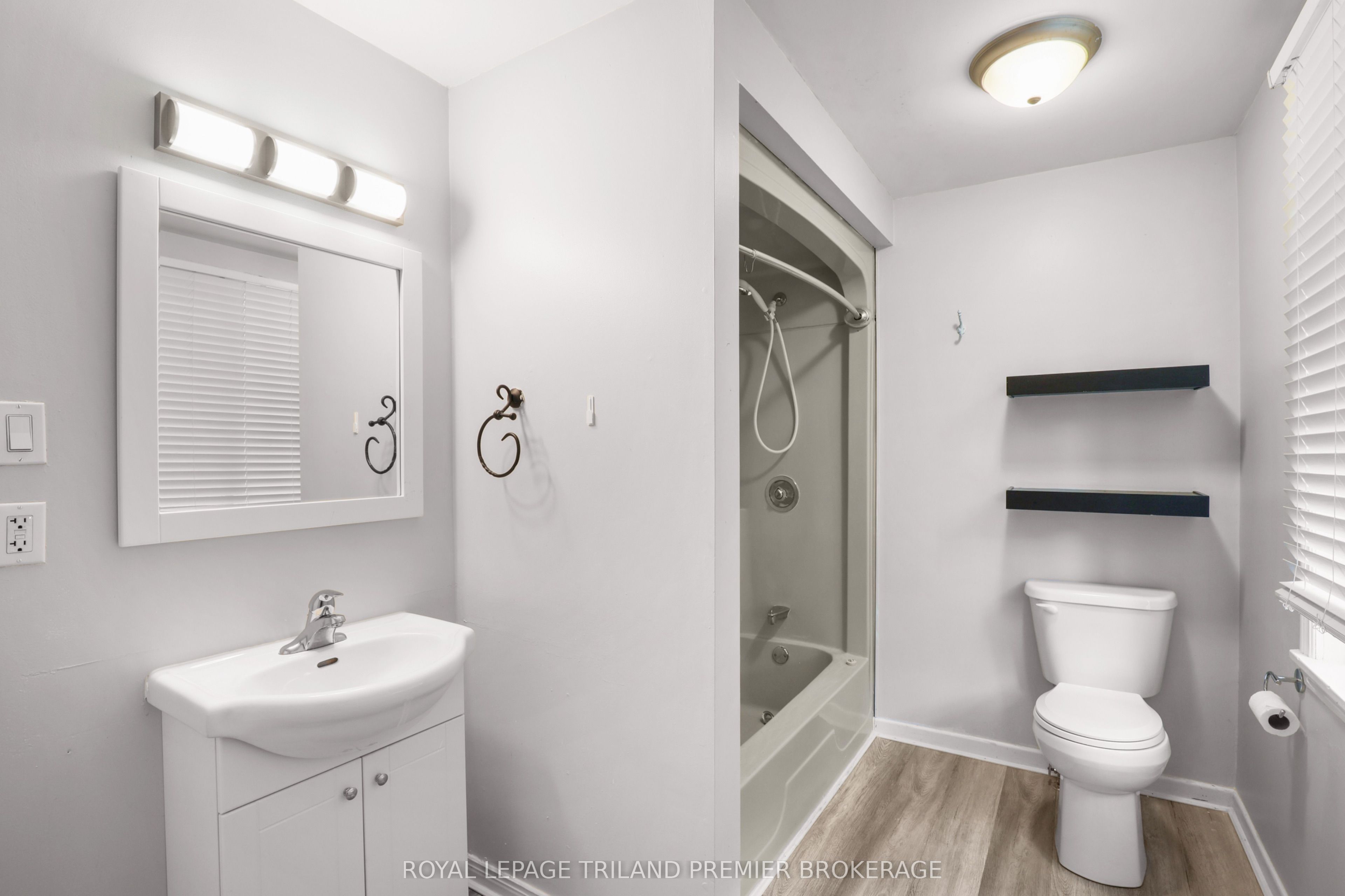 12 Orchard Street Property Photo 10