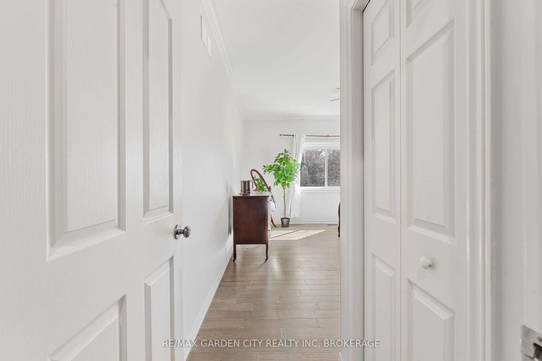 4022 Bush Crescent Property Photo 16