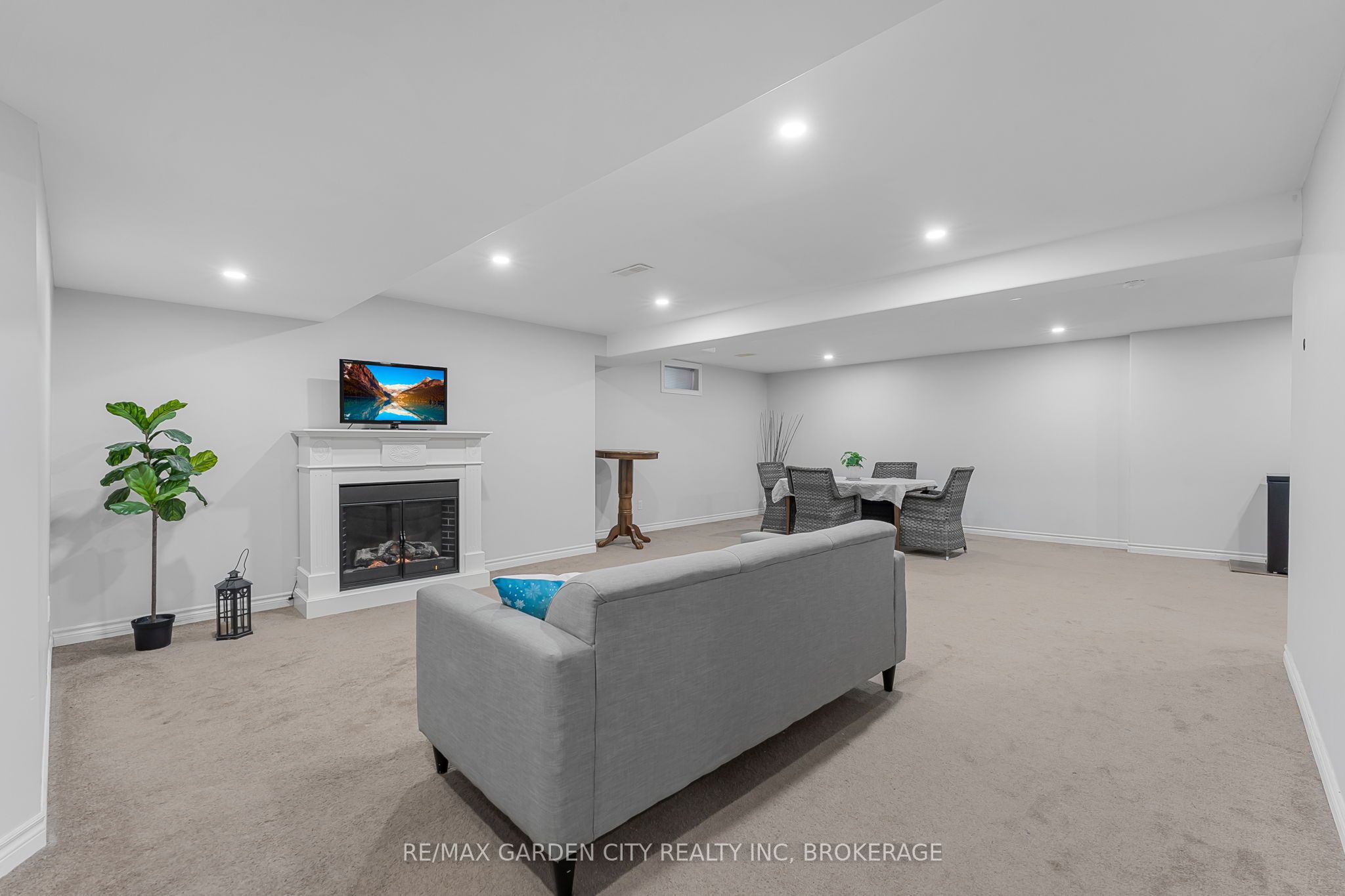 4022 Bush Crescent Property Photo 25