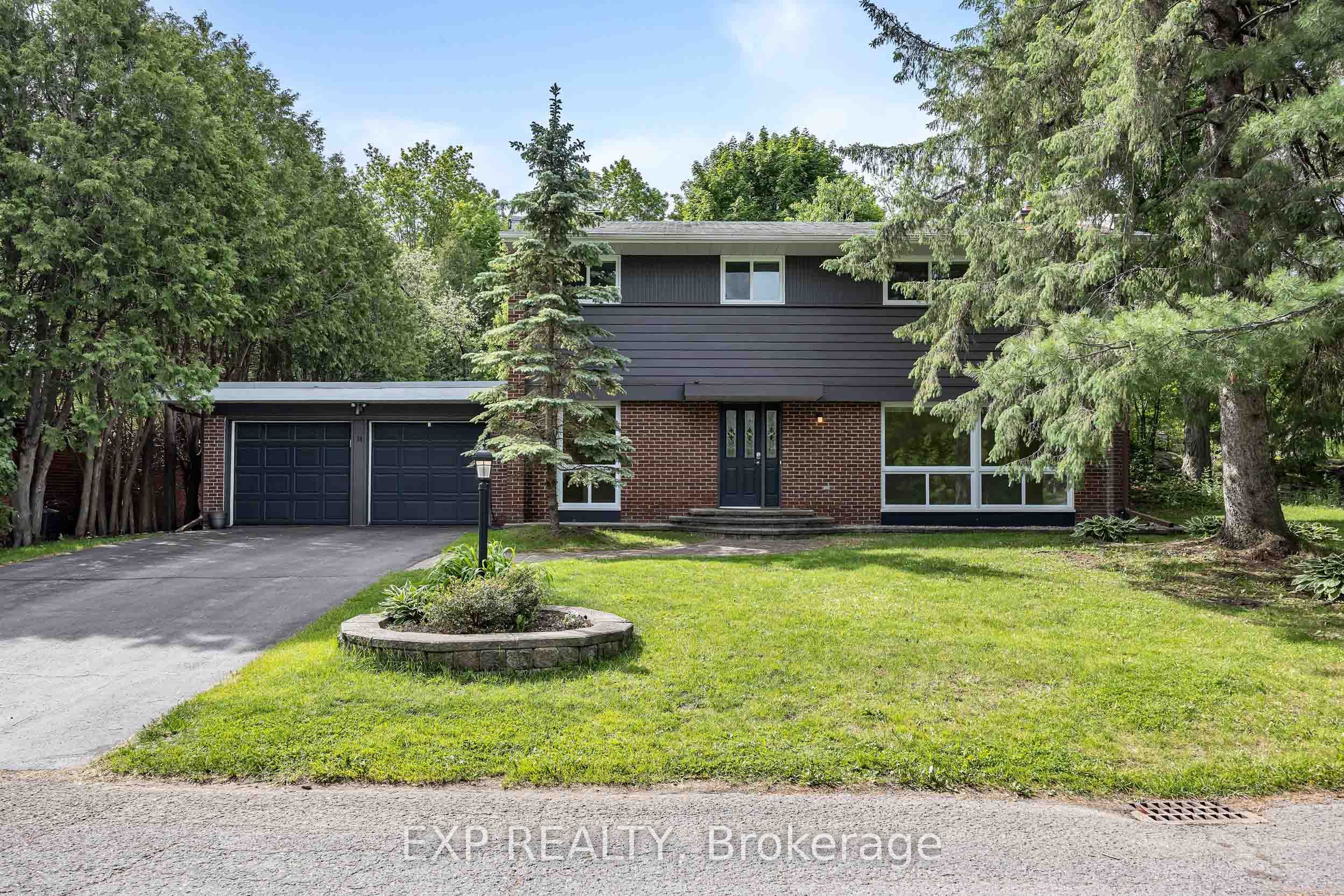 14 Carr Crescent Property Photo 1