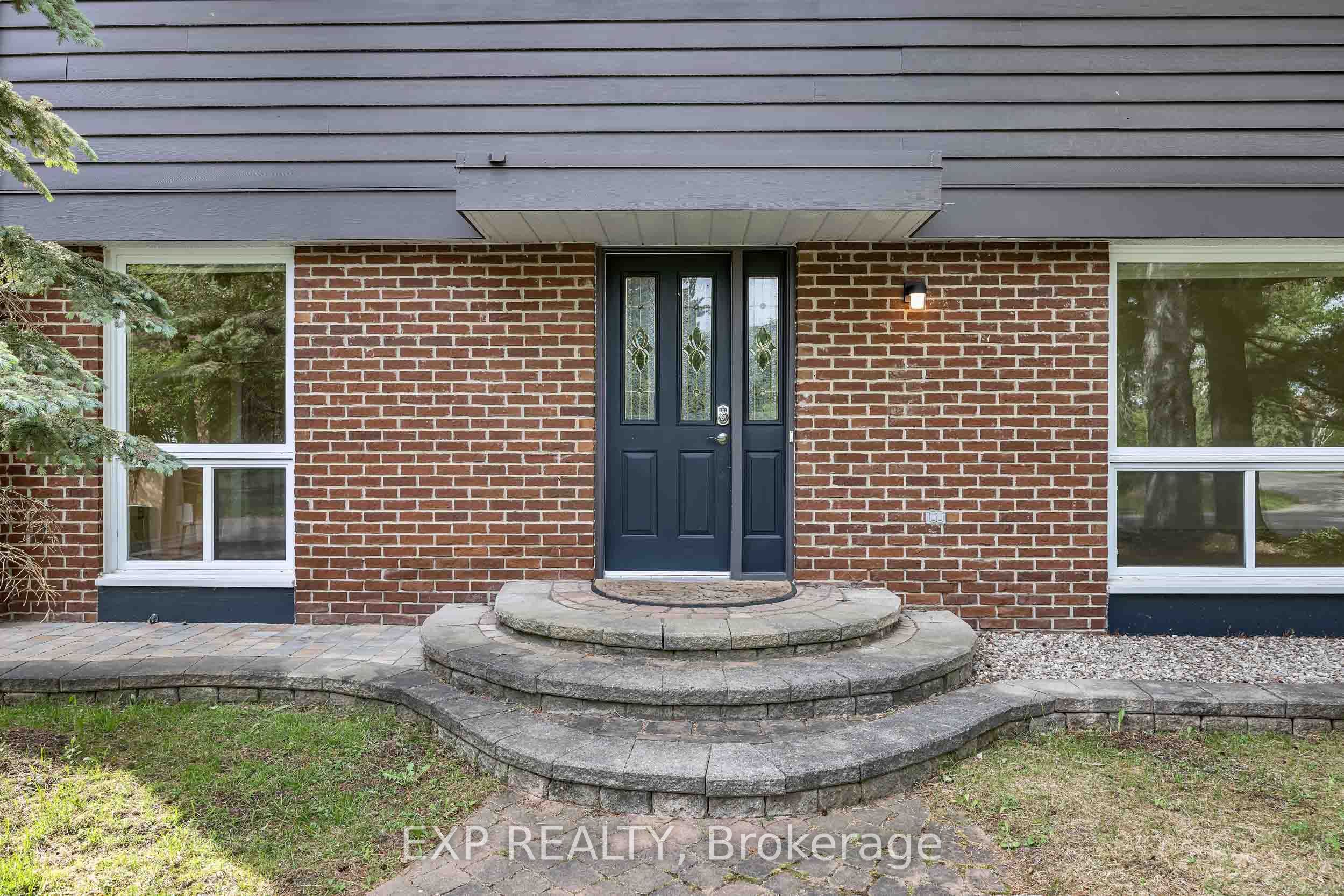 14 Carr Crescent Property Photo 4