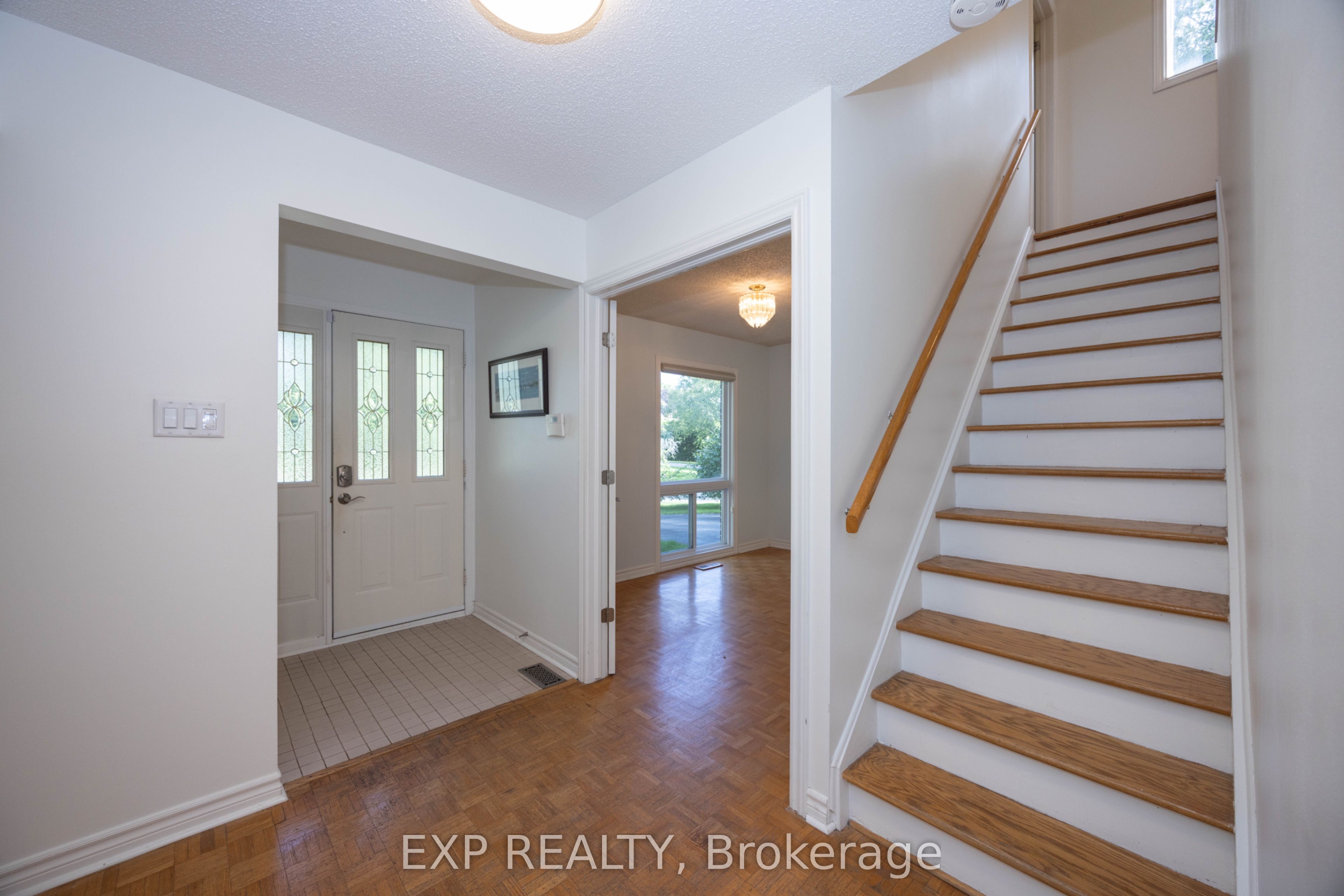 14 Carr Crescent Property Photo 6