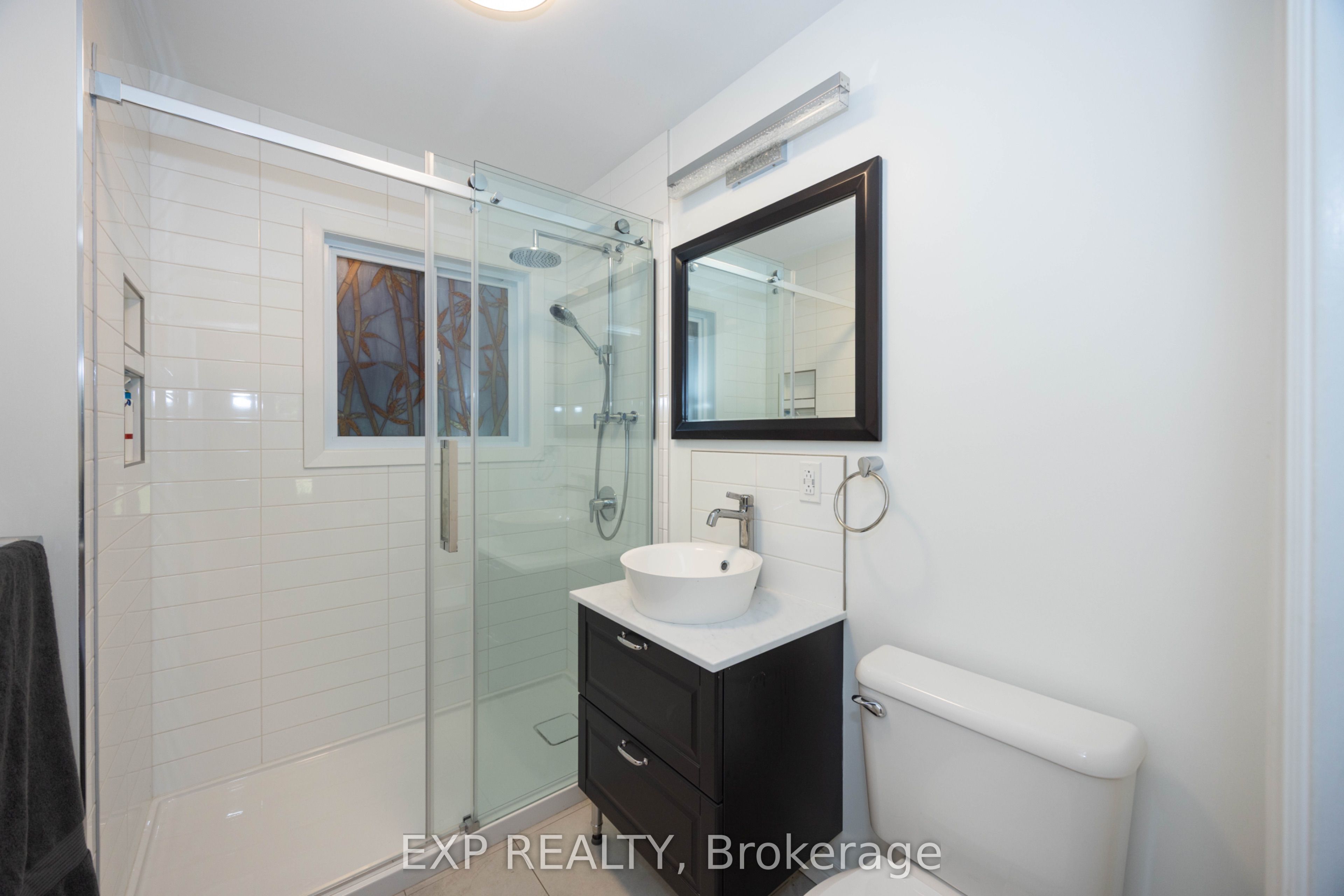 14 Carr Crescent Property Photo 8