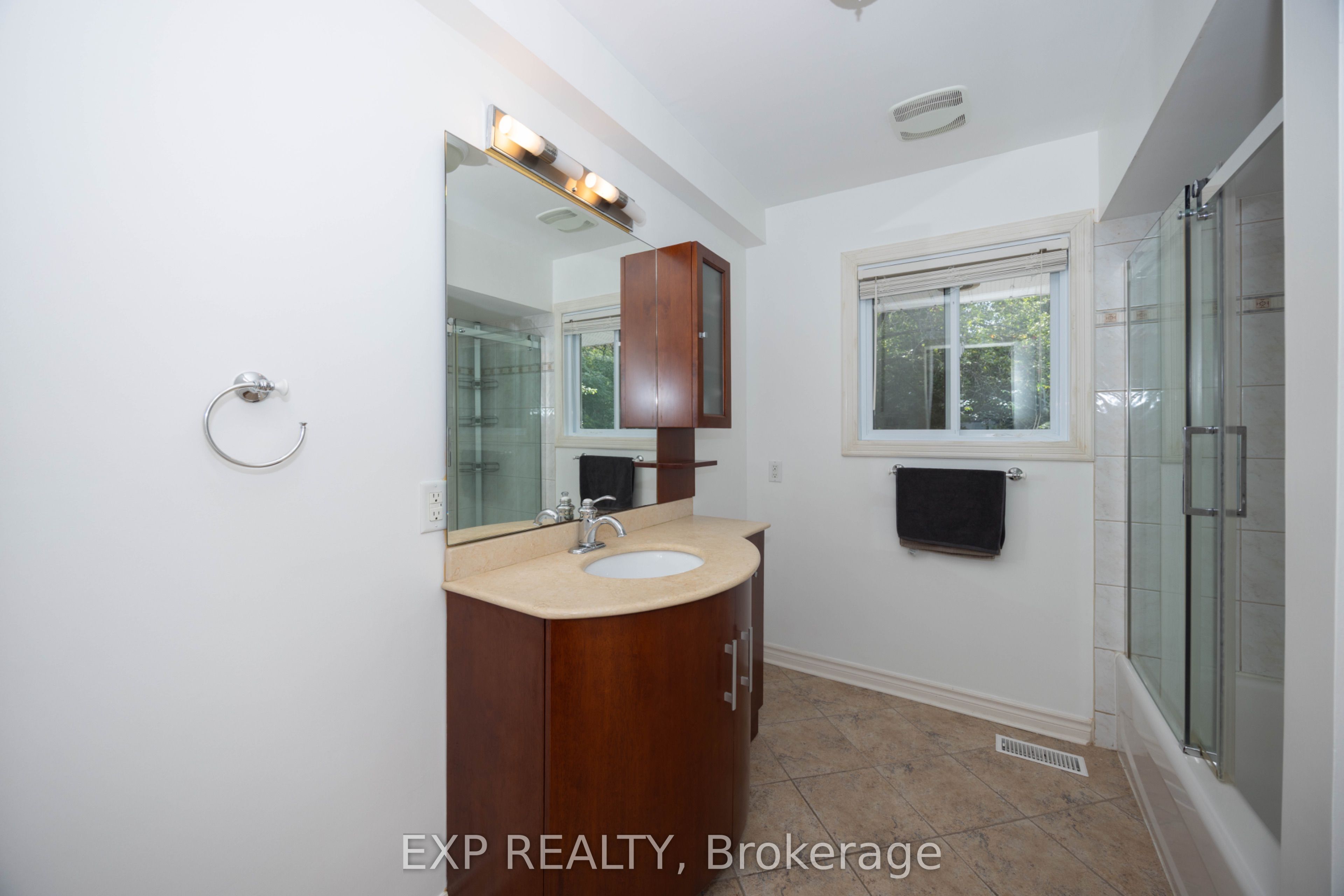 14 Carr Crescent Property Photo 18