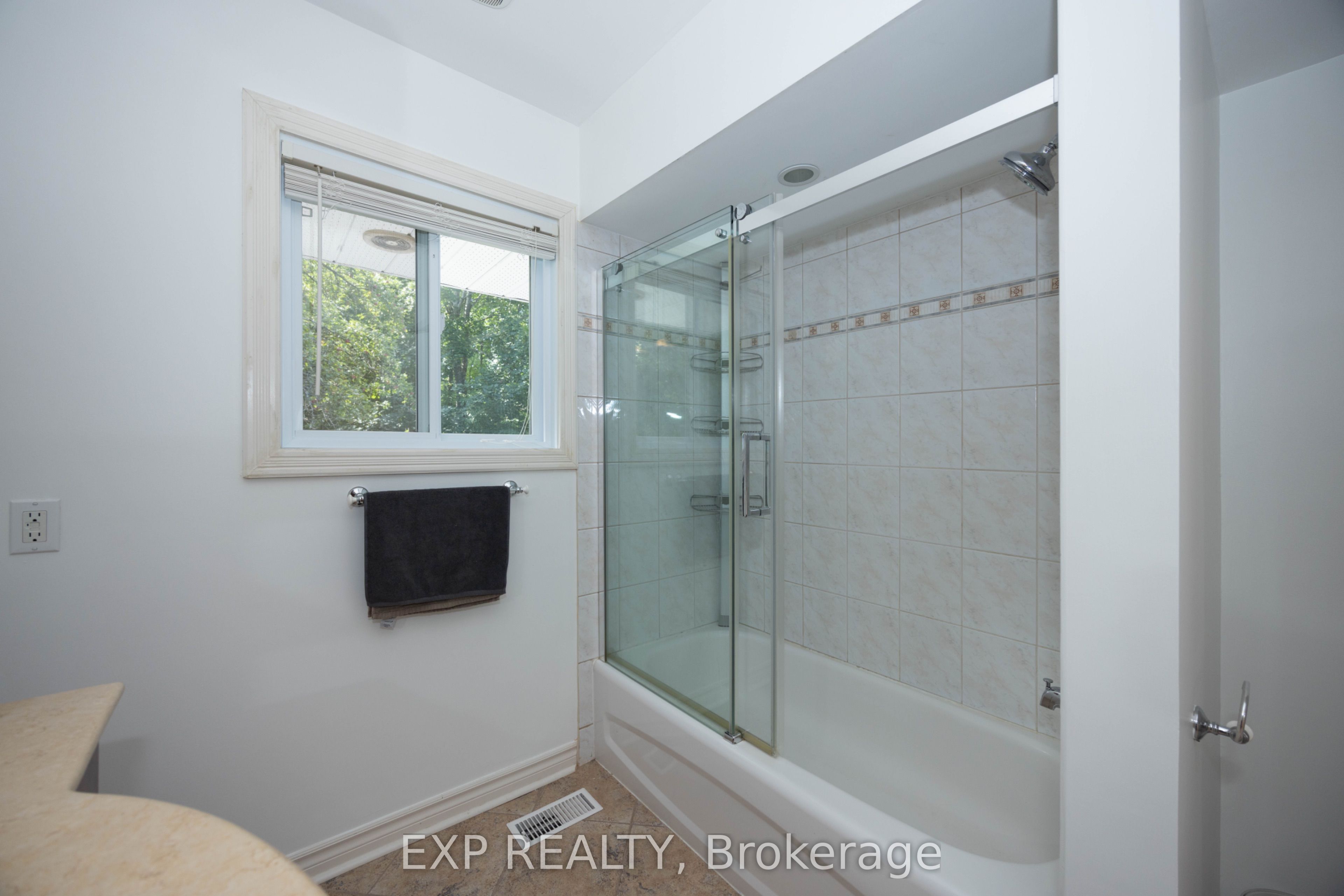 14 Carr Crescent Property Photo 19