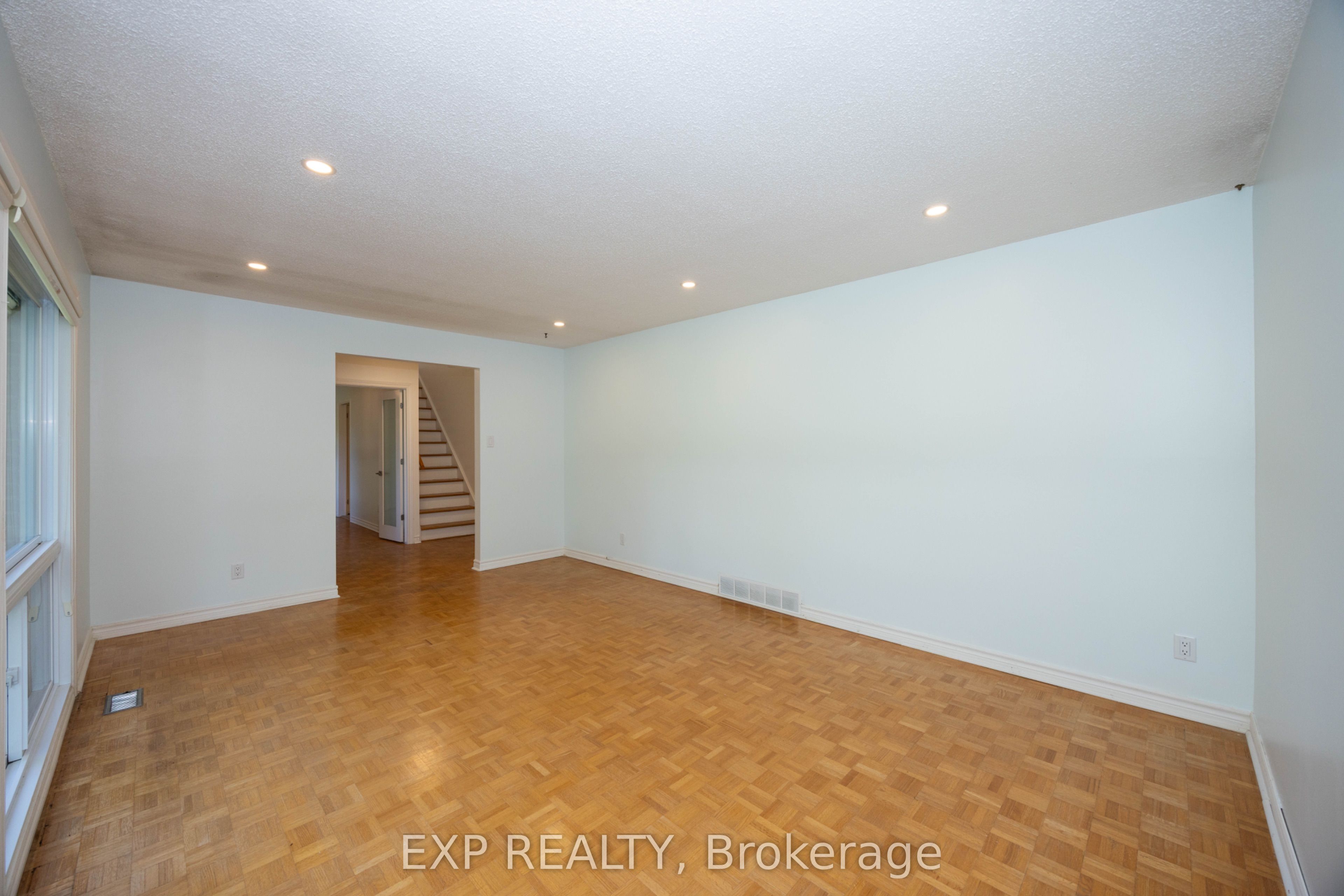 14 Carr Crescent Property Photo 27