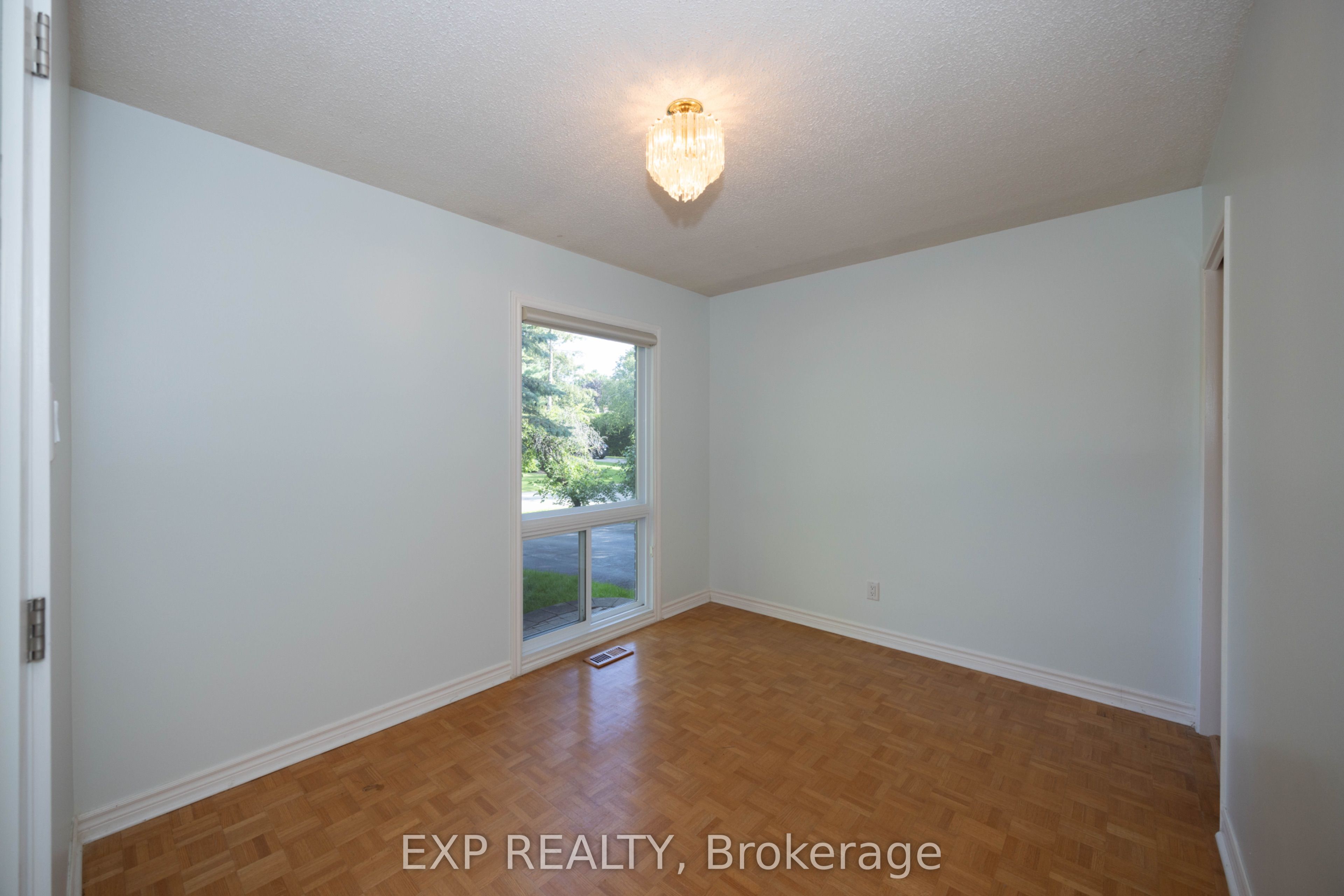 14 Carr Crescent Property Photo 29