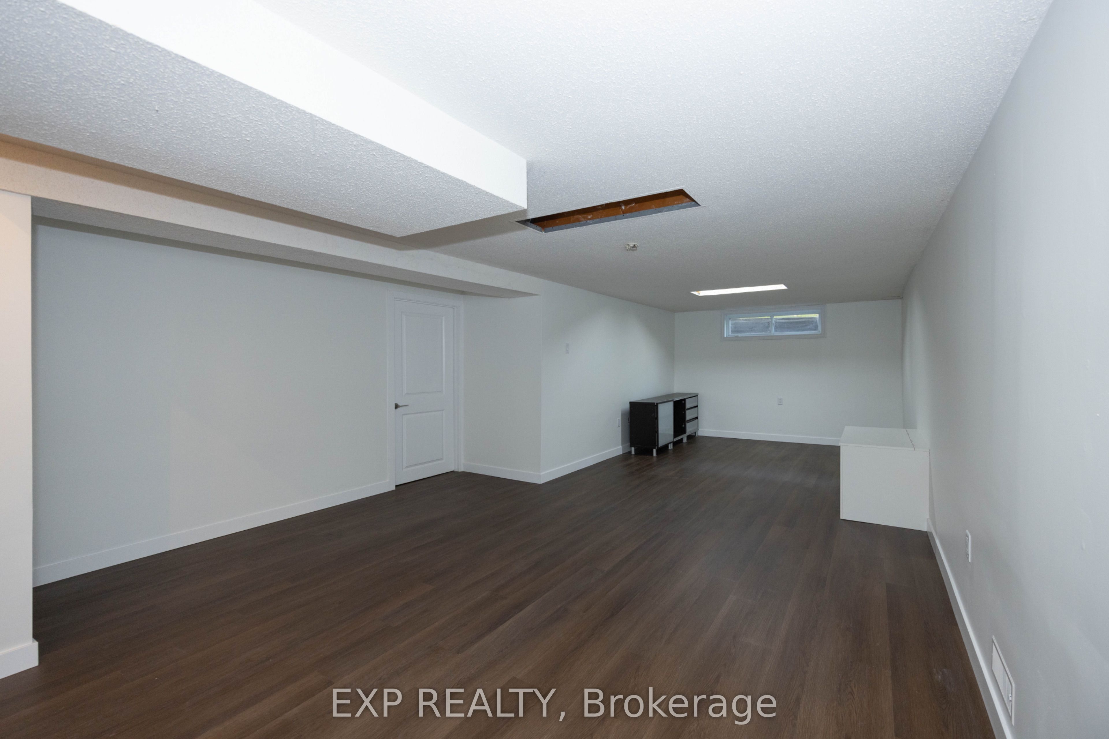14 Carr Crescent Property Photo 37