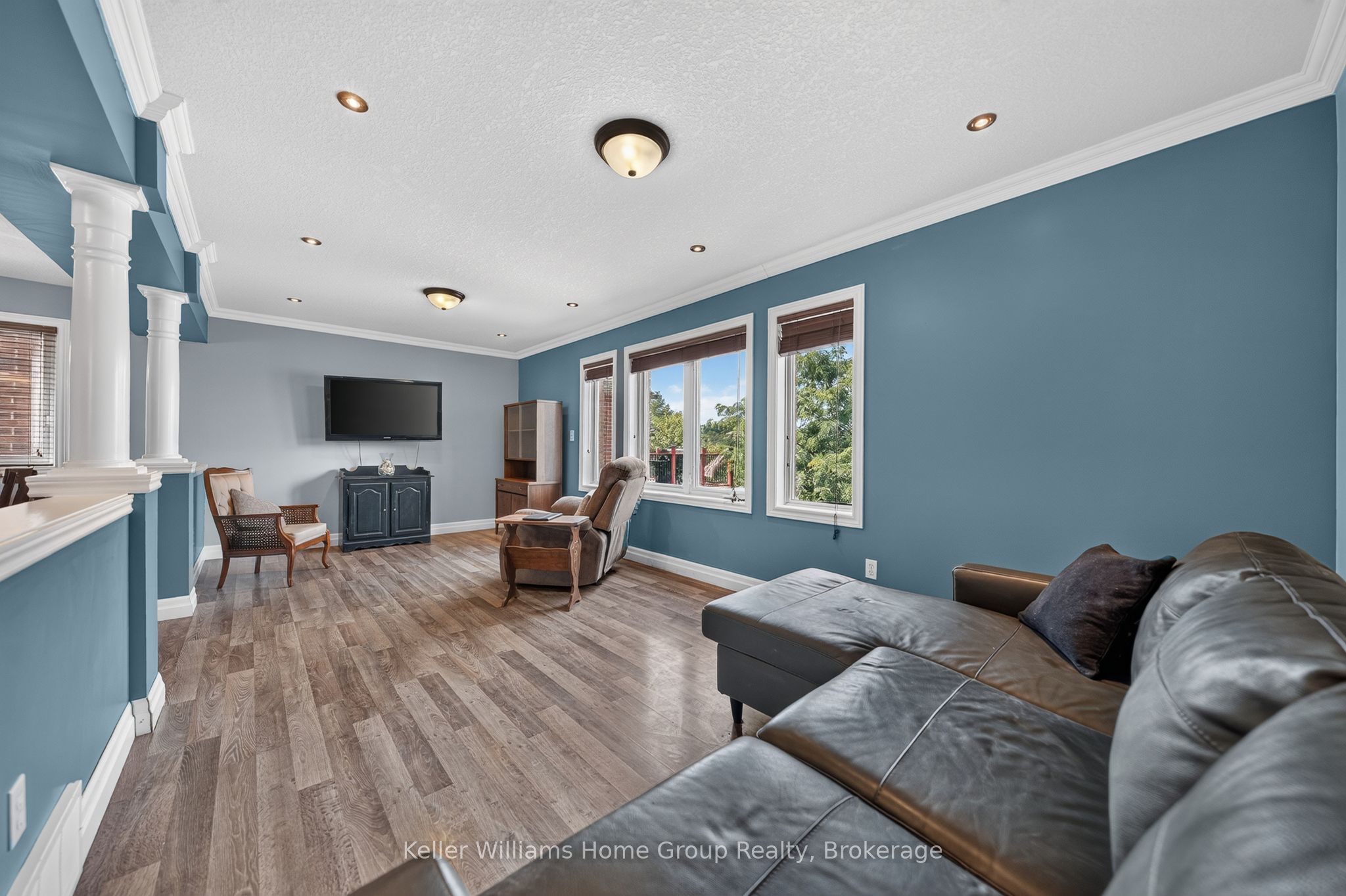 479 Doon S Drive E Property Photo 14