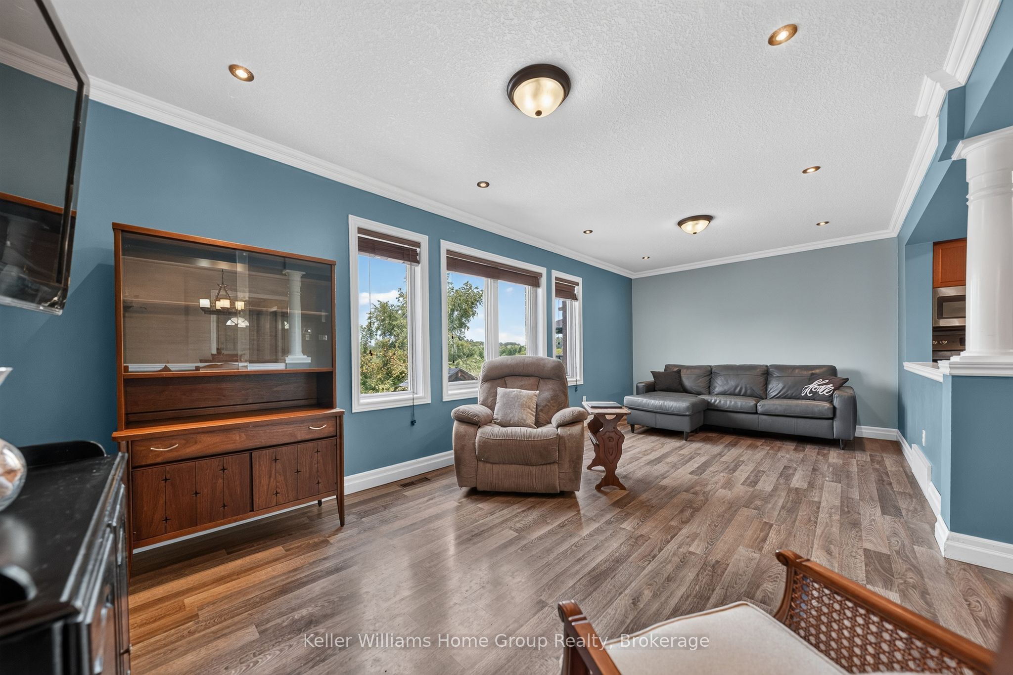 479 Doon S Drive E Property Photo 15