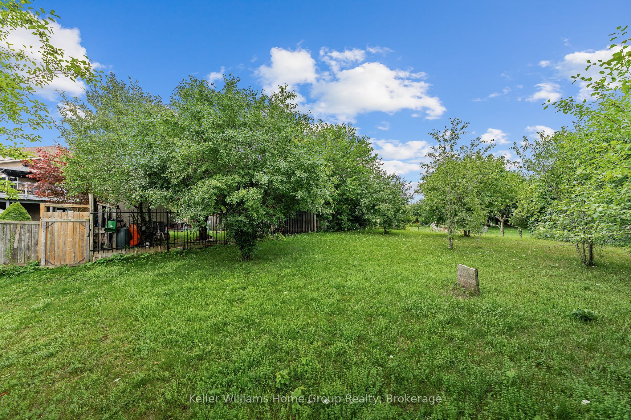 479 Doon S Drive E Property Photo 34
