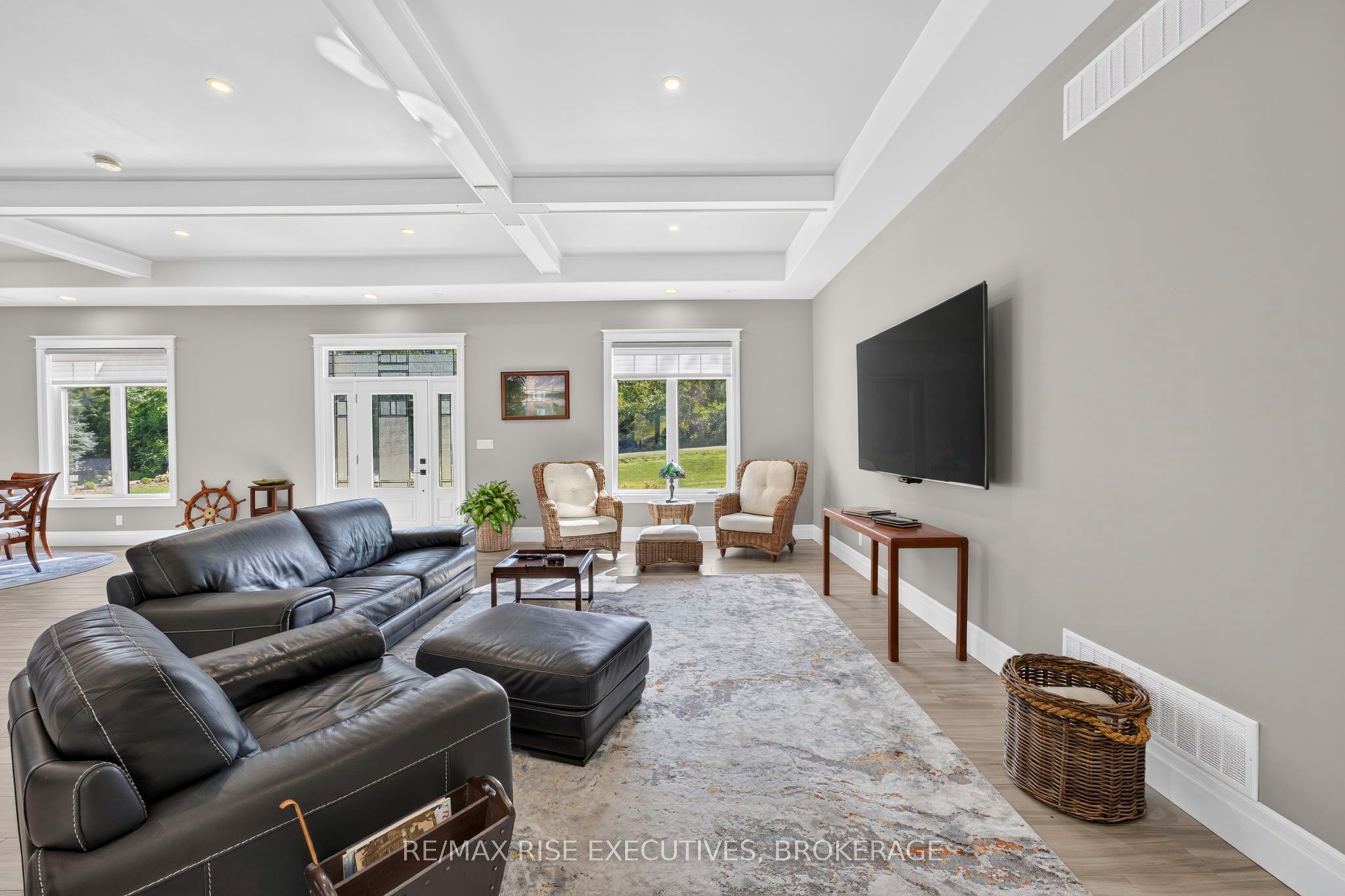 4 Headlands Way Property Photo 6